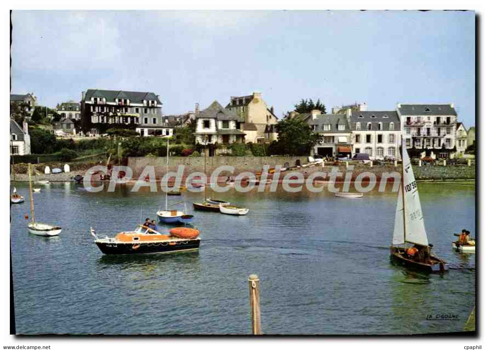 CPSM Locquirec Le Port Hotel De Bretagne Hotel Du Port