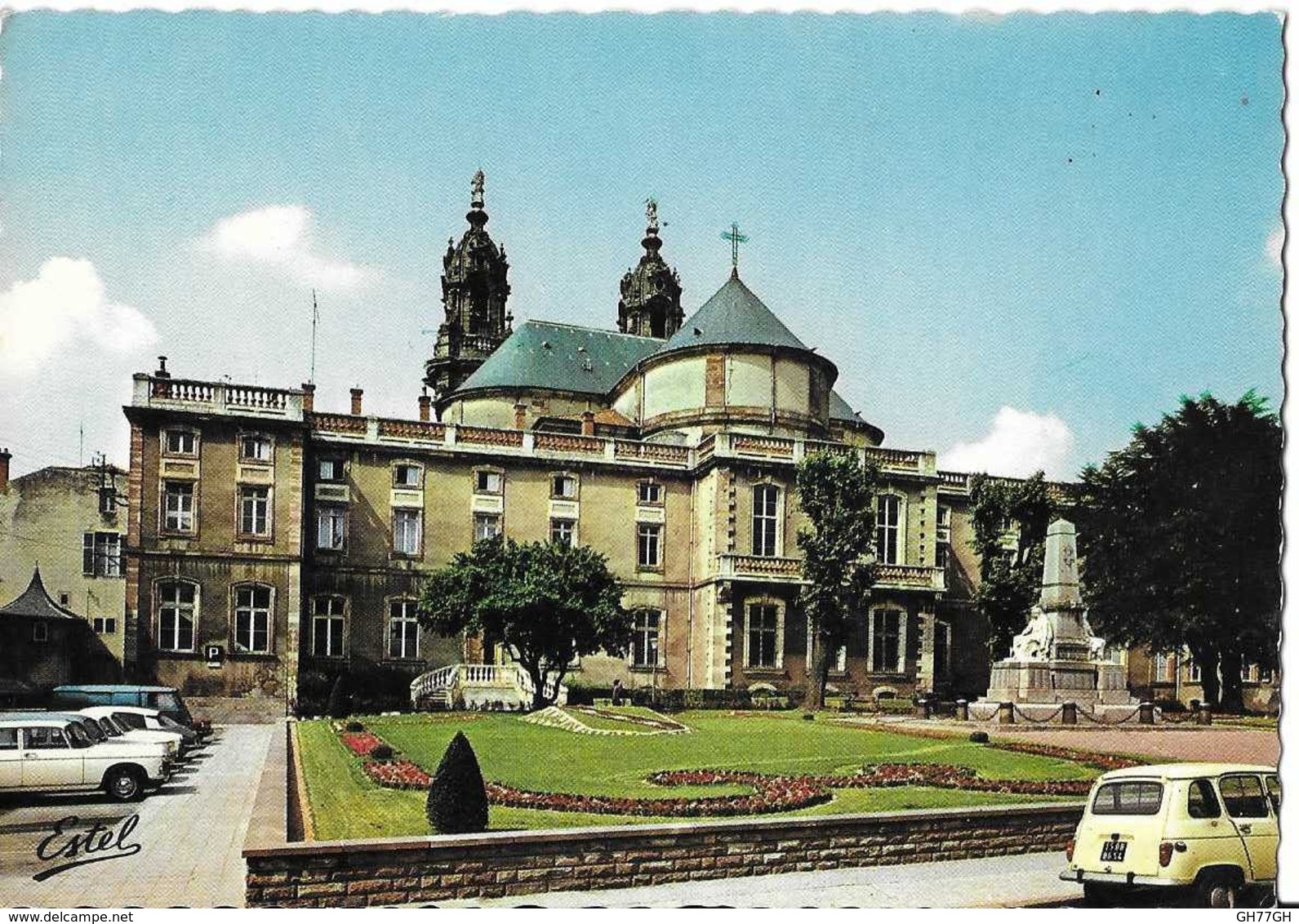 CPSM LUNEVILLE -rue banaudon