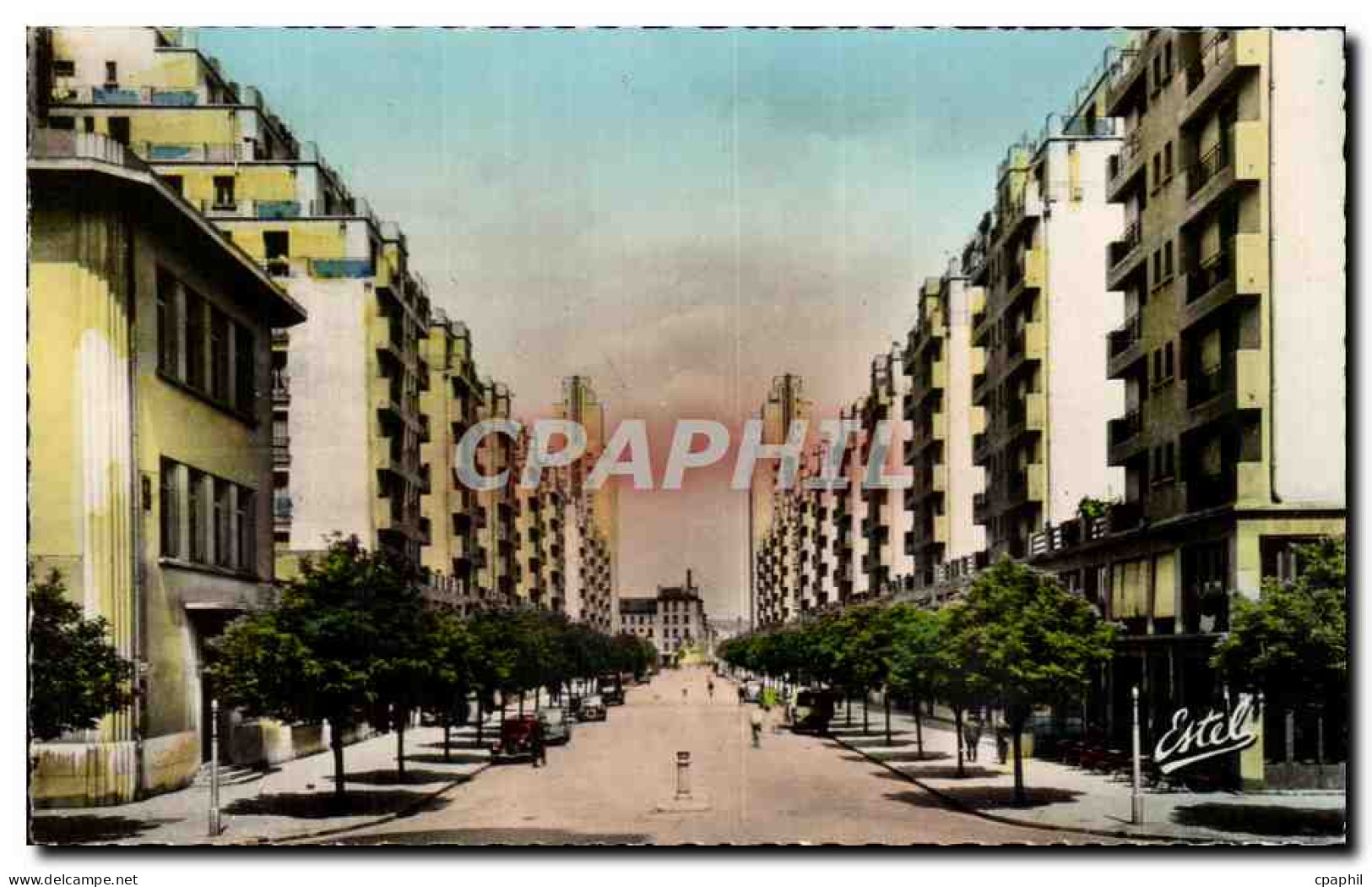 CPSM Lyon Villeurbanne Avenue Henri Barbusse