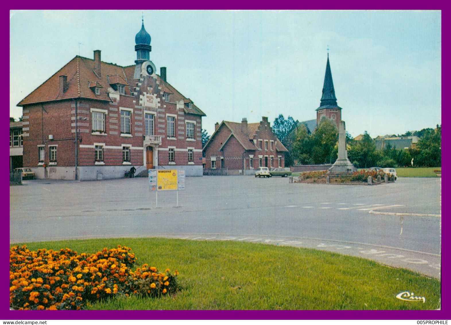 * CPSM * MARCOING * PLACE DU GENERAL DE GAULLE * EDIT. COMBIER * CIM