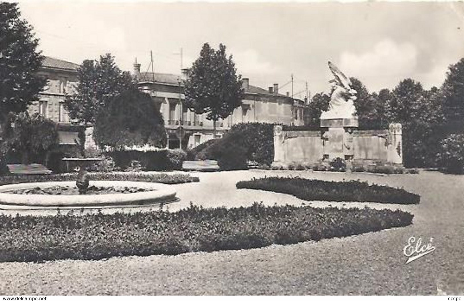 CPSM Marmande Monument aux Morts