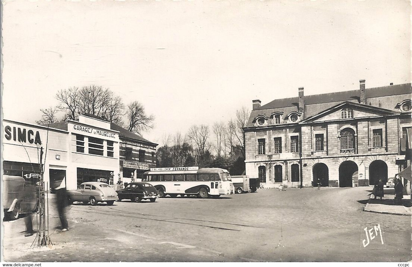 CPSM Maubeuge Place de la Grisoelle