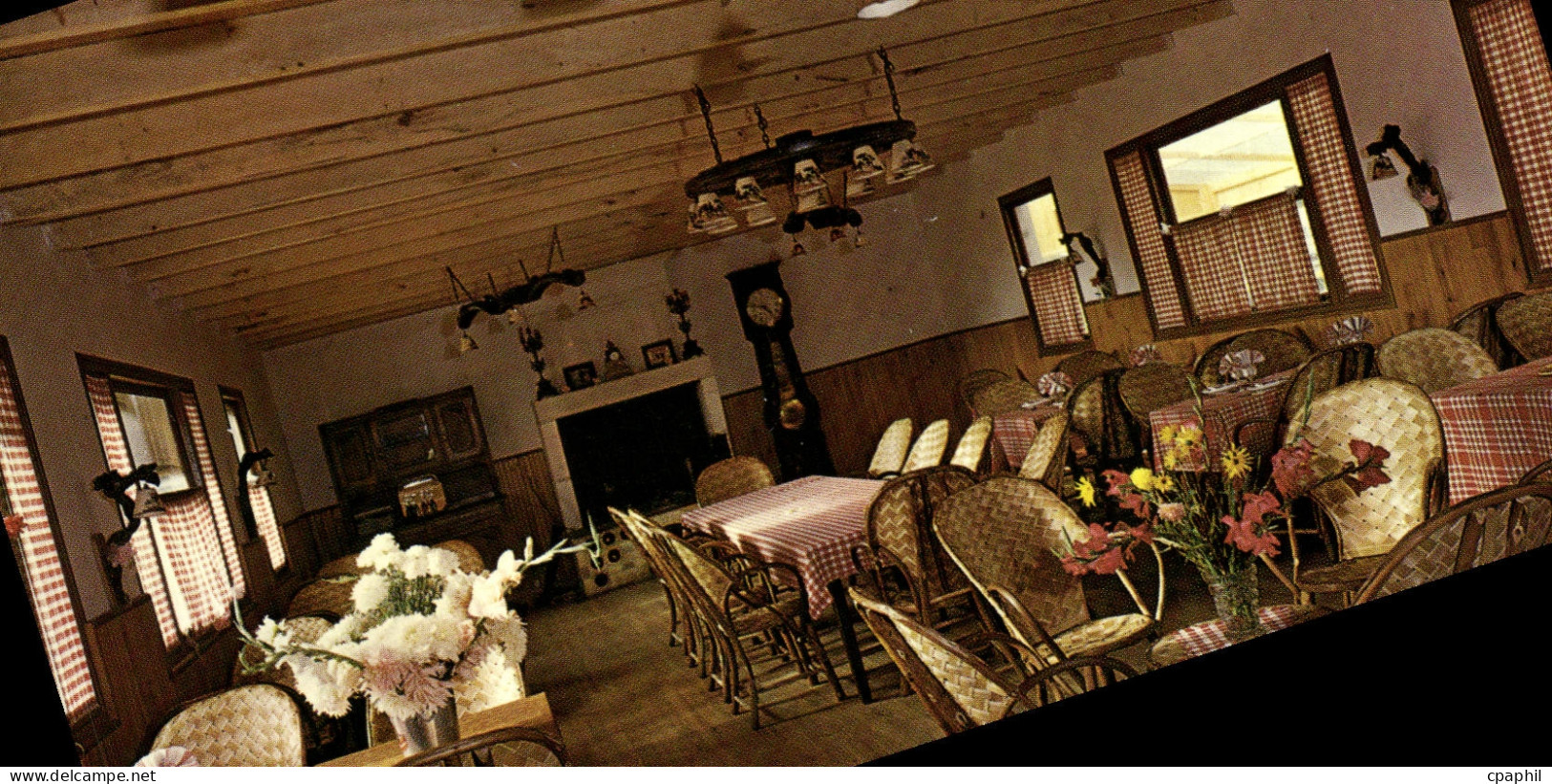 CPSM Montendre Restaurant Du Lac La Salle A Manger