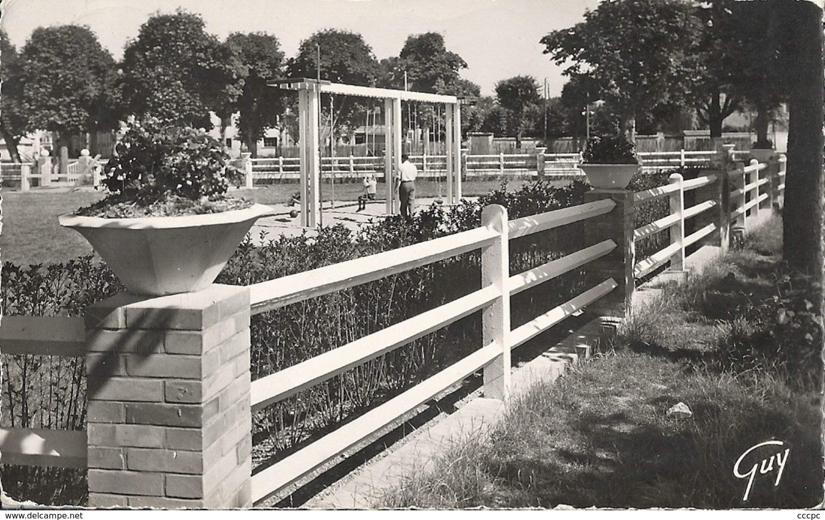 CPSM Montereau Les Noues Jardins d'Enfants