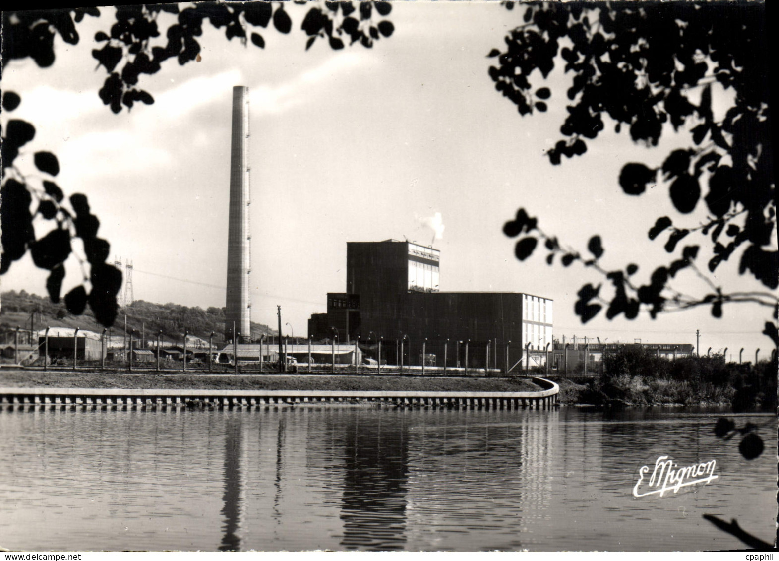 CPSM Montereau (S et M) Contrale Thermique