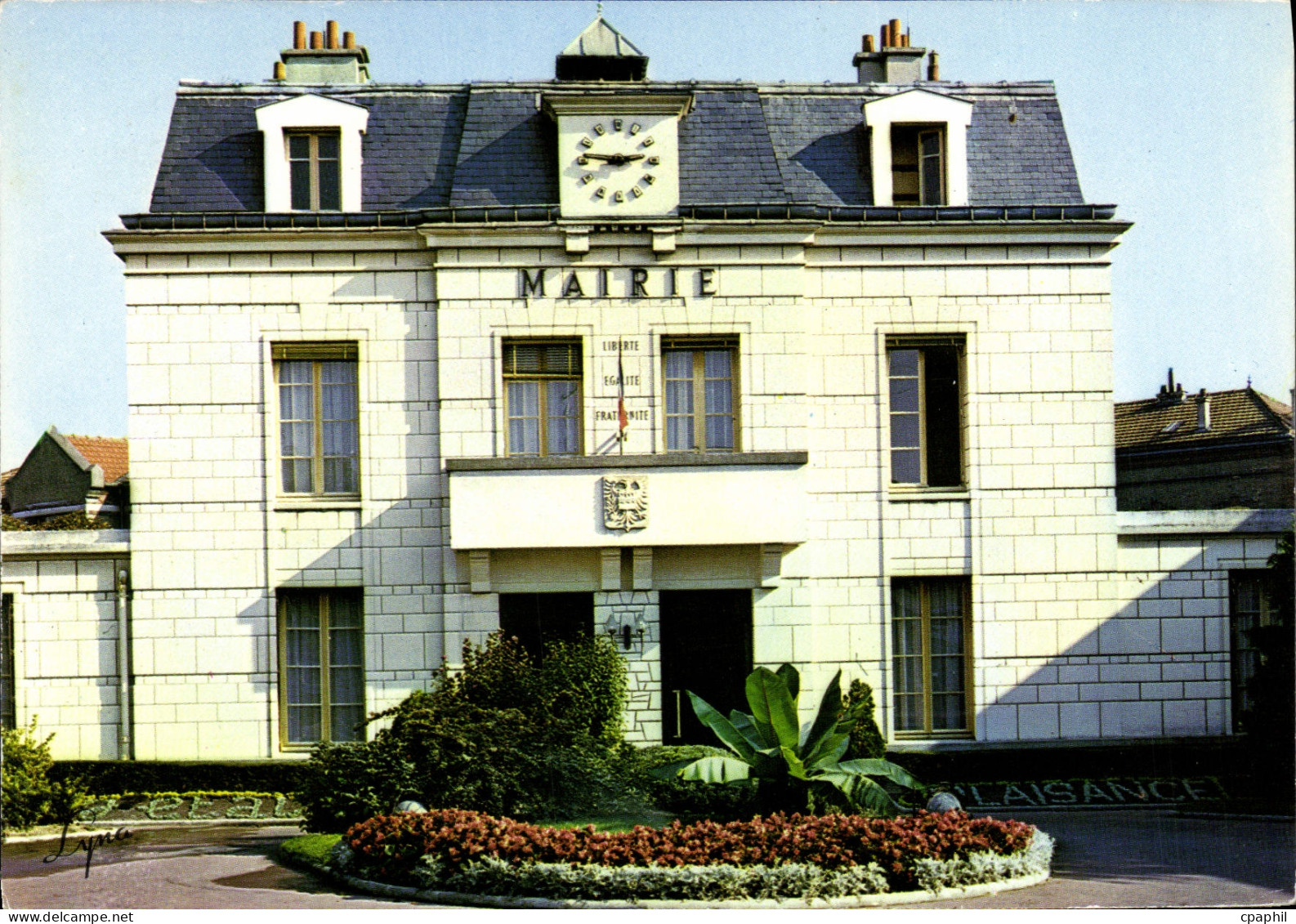 CPSM Neuilly Plaisance La Mairie