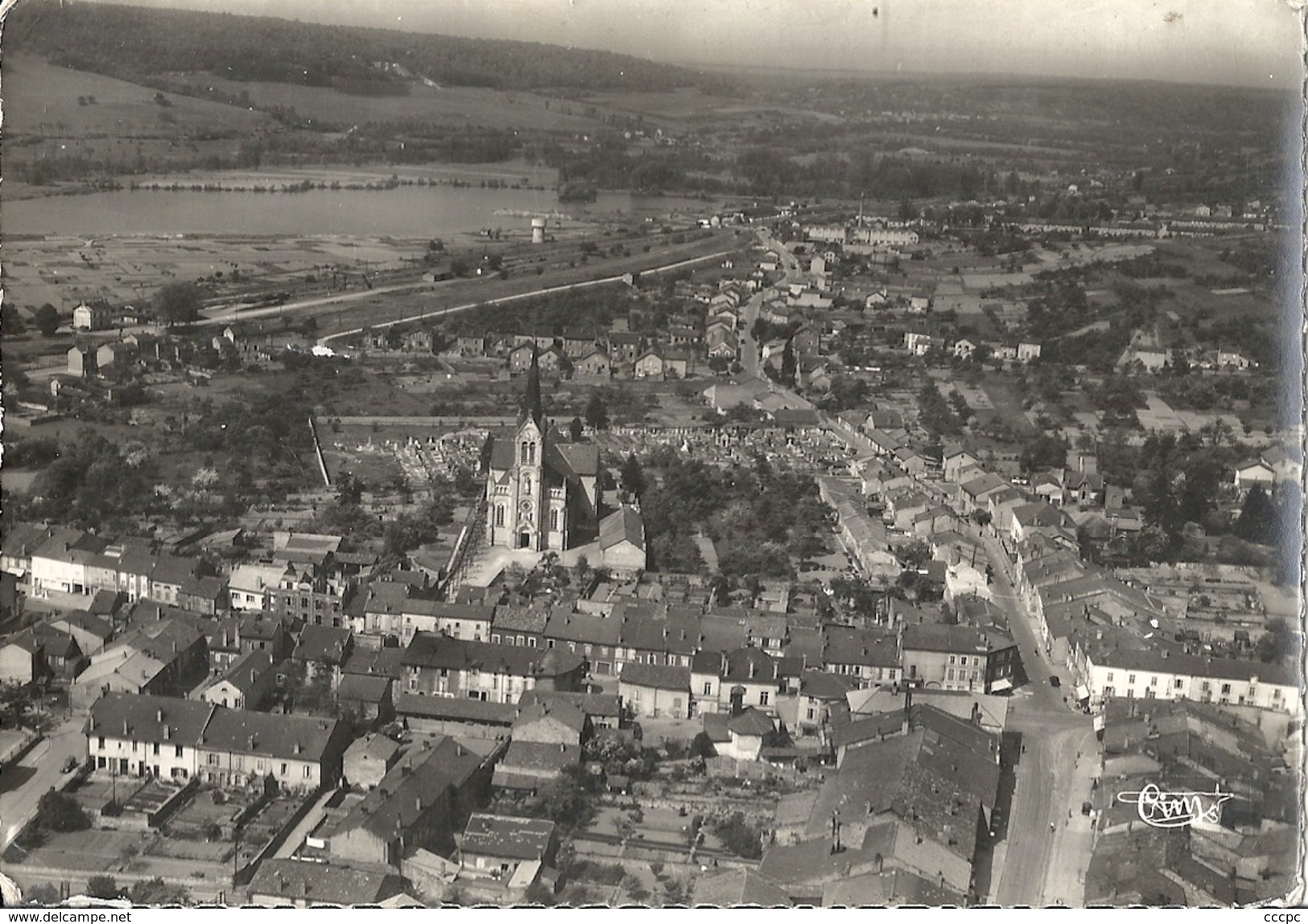 CPSM Neuves-Maisons Point Central Eglise Rue Salengro vue aérienne