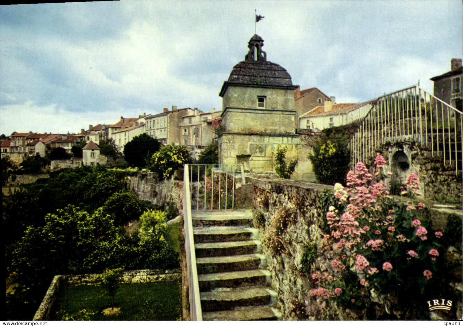 CPSM NONTRON les remparts et la tour