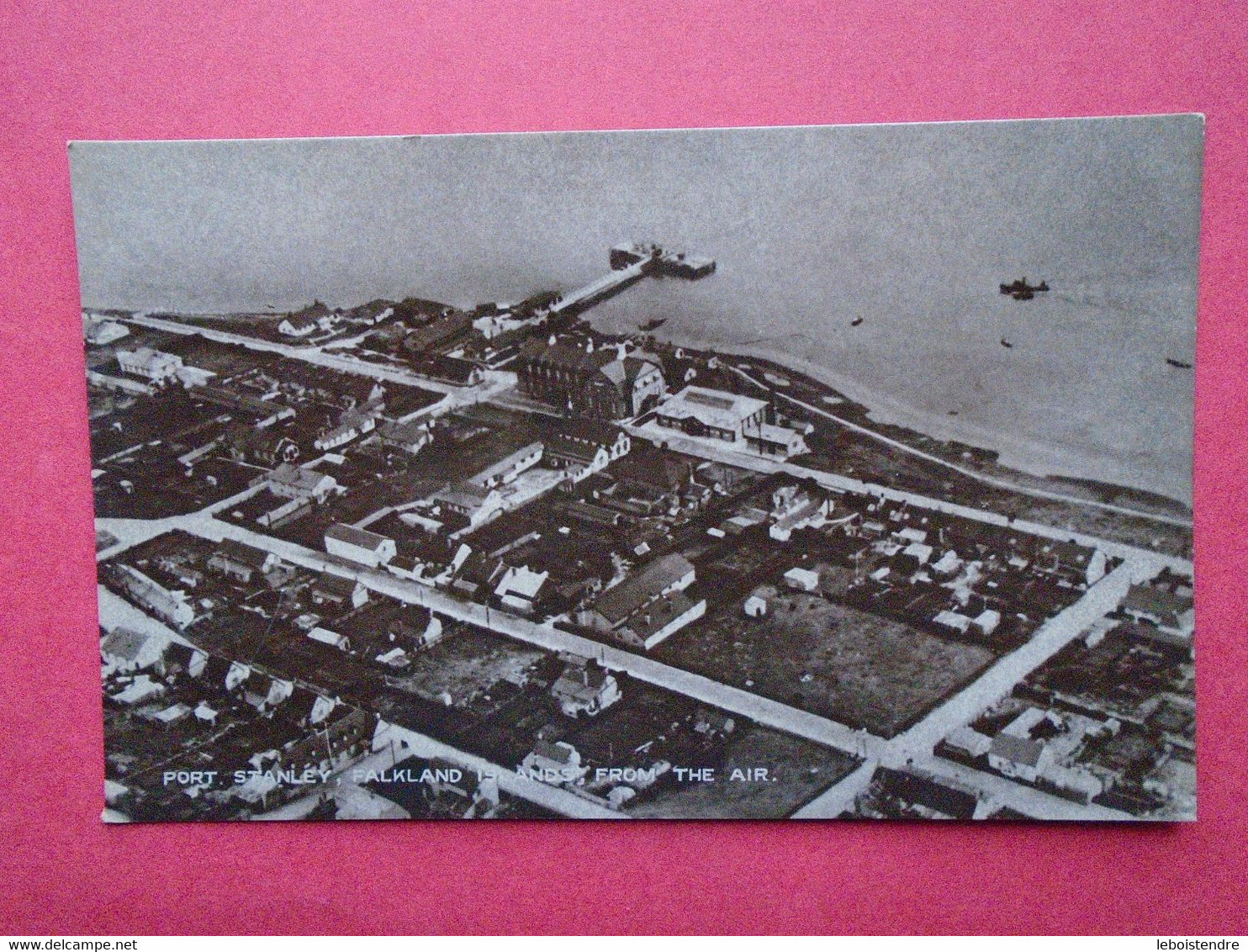 CPSM OU CPA  PORT STANLEY FALKLAND ISLAND FROM THE AIR    NON VOYAGEE