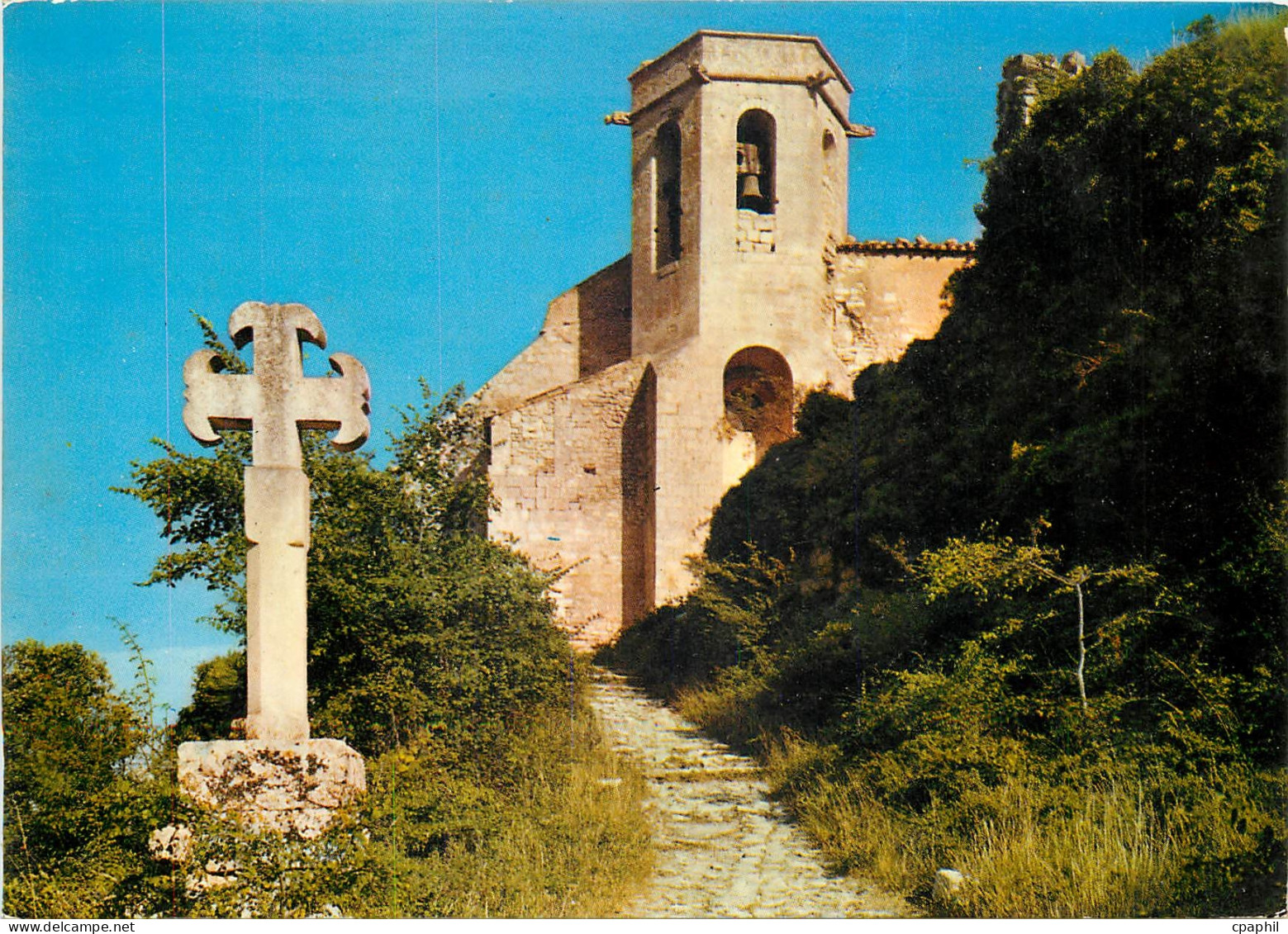 CPSM Paysaged de France Oppede le vieux Vaucluse l'Eglise