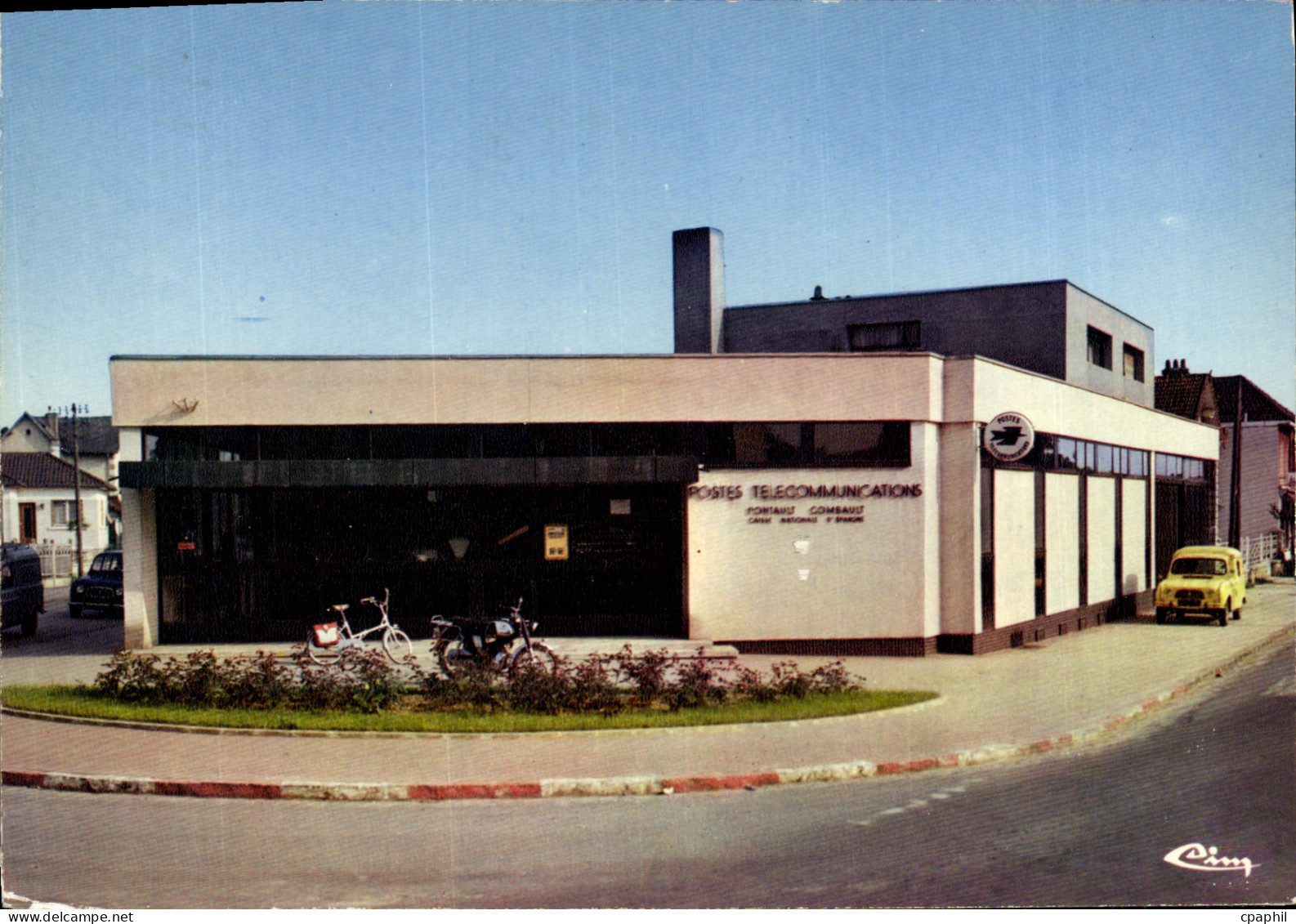 CPSM Pontault Combault (S et M) La poste Arch Madame Moinault