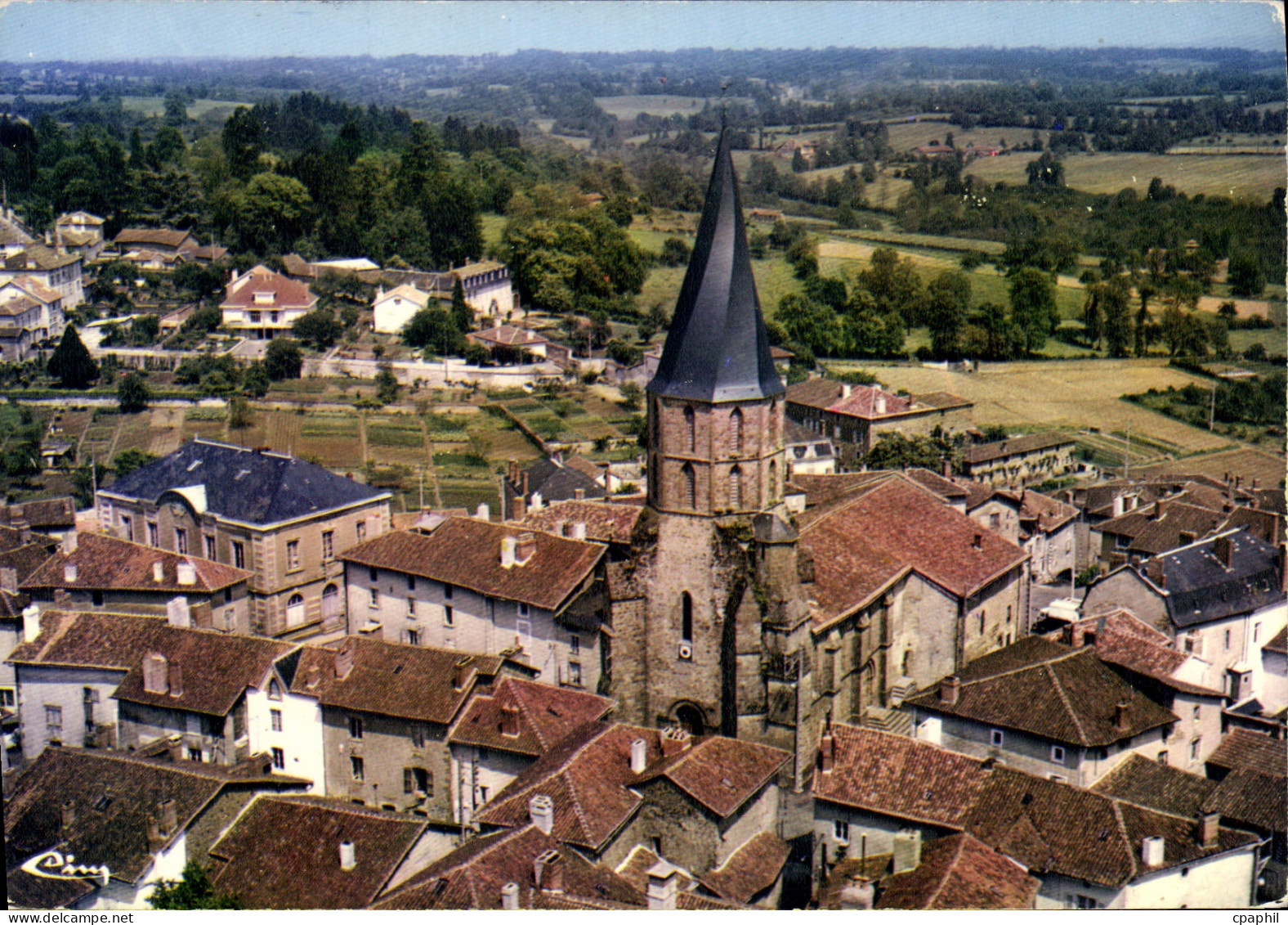 CPSM Rochechouart (Haute Vienne) Vue generale aerienne