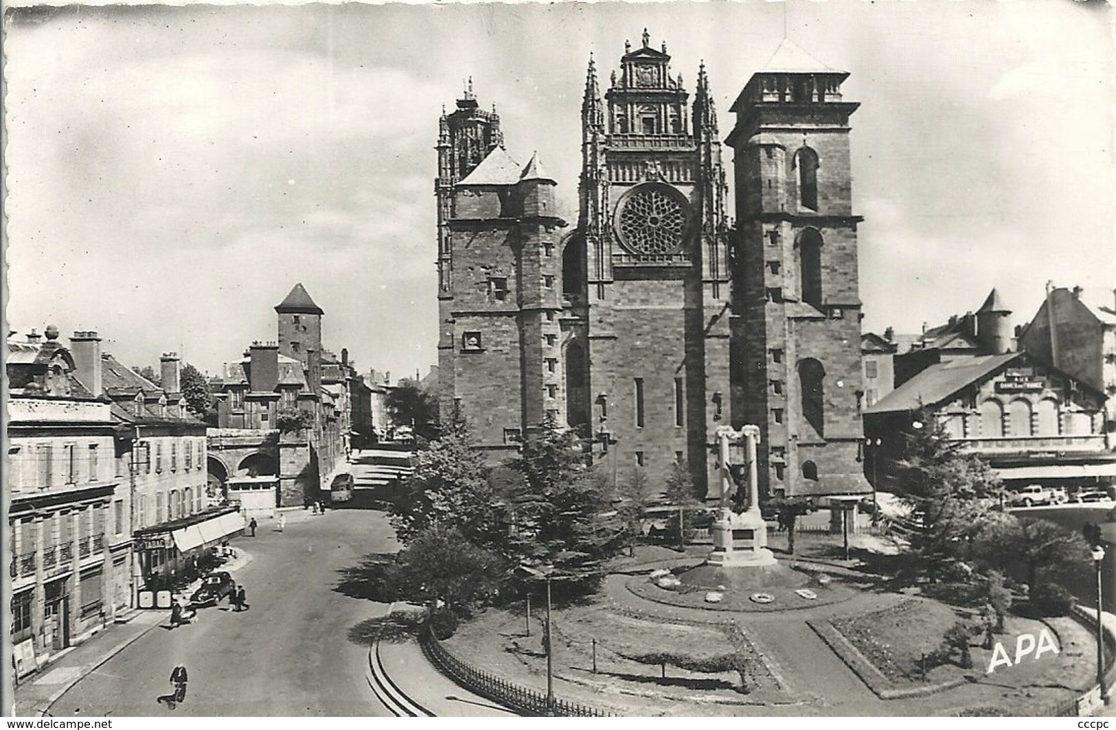 CPSM Rodez  la Cathédrale