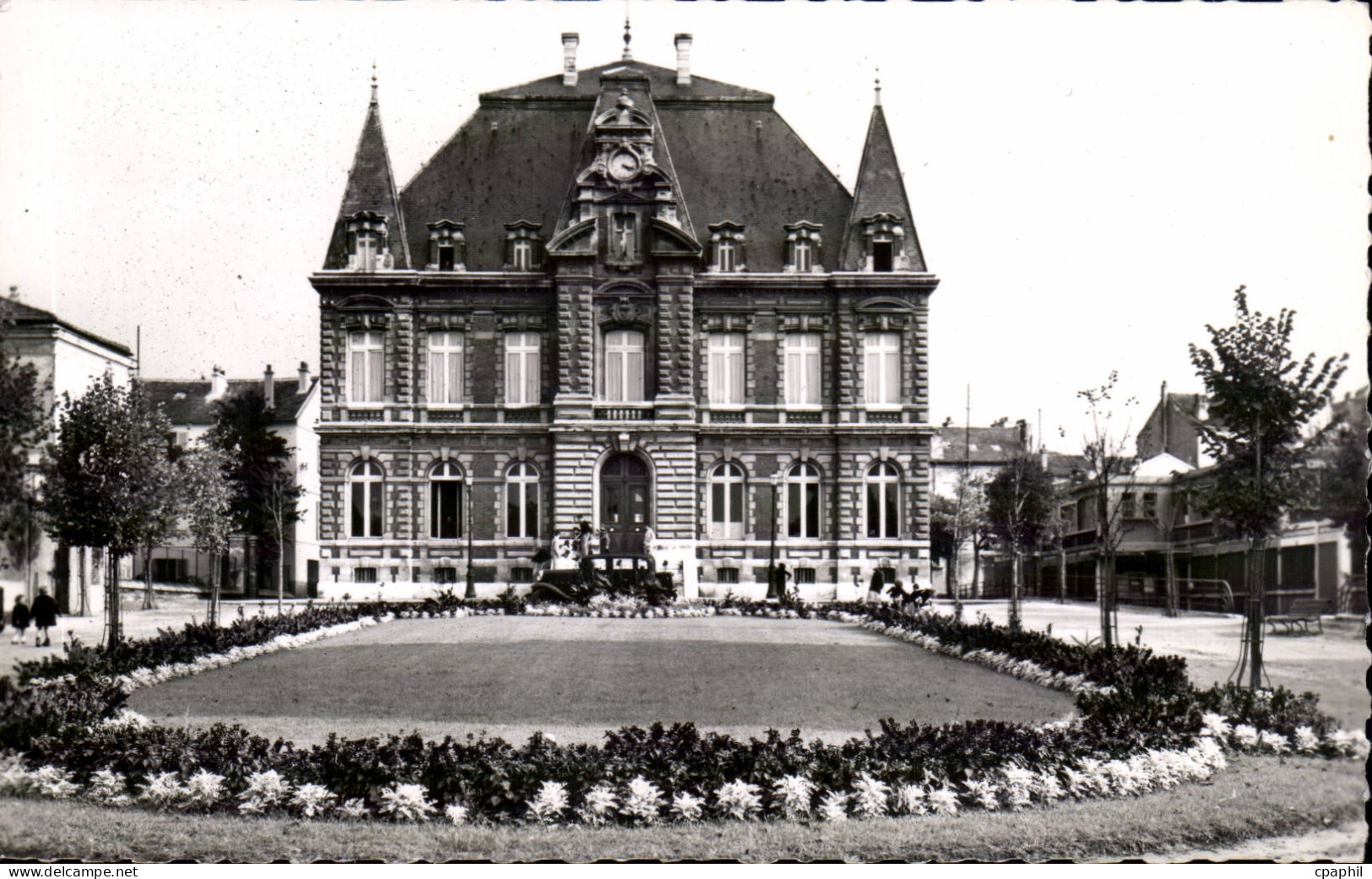 CPSM Rueil Malmaison L'hotel de ville
