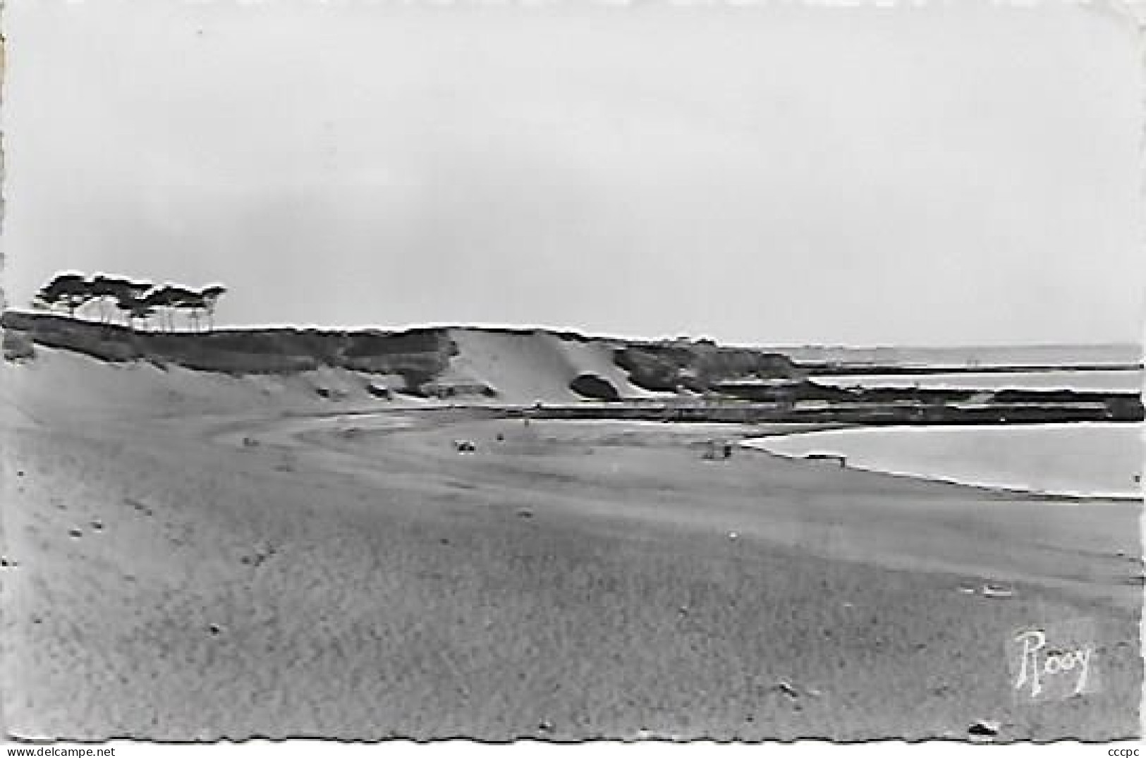CPSM Saint-Brévin-l'Océan Plage de L'Ermitage vers Pierre Attelée