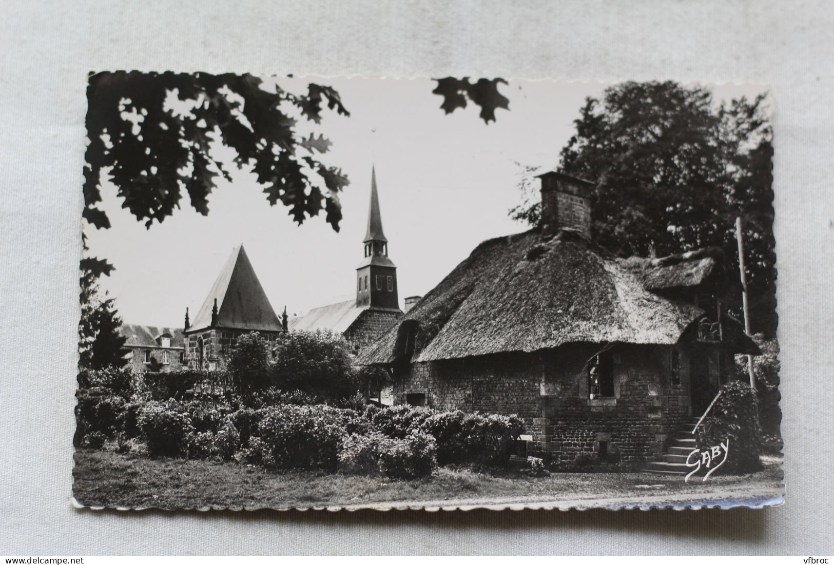 Cpsm, Saint Hilaire du Harcouet, pavillon normand et le clocher, Manche 50