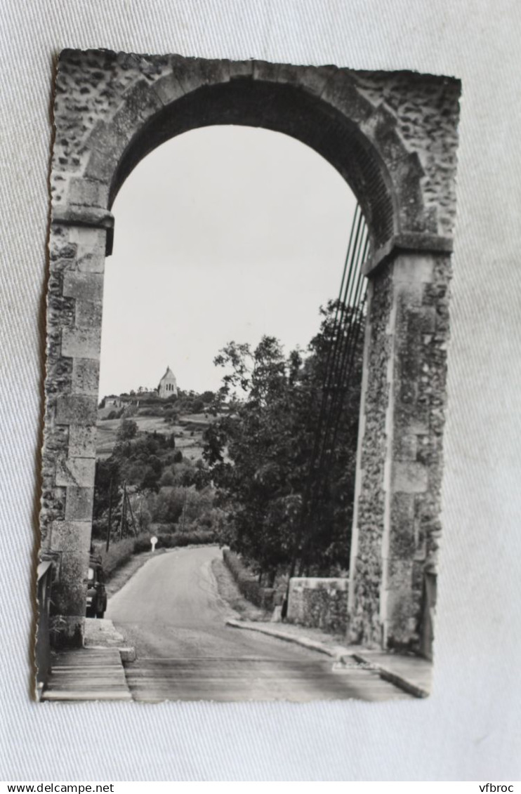 Cpsm, Saint Julien du Sault, la chapelle de Vauguillain, vue prise du pont suspendu, Yonne 89