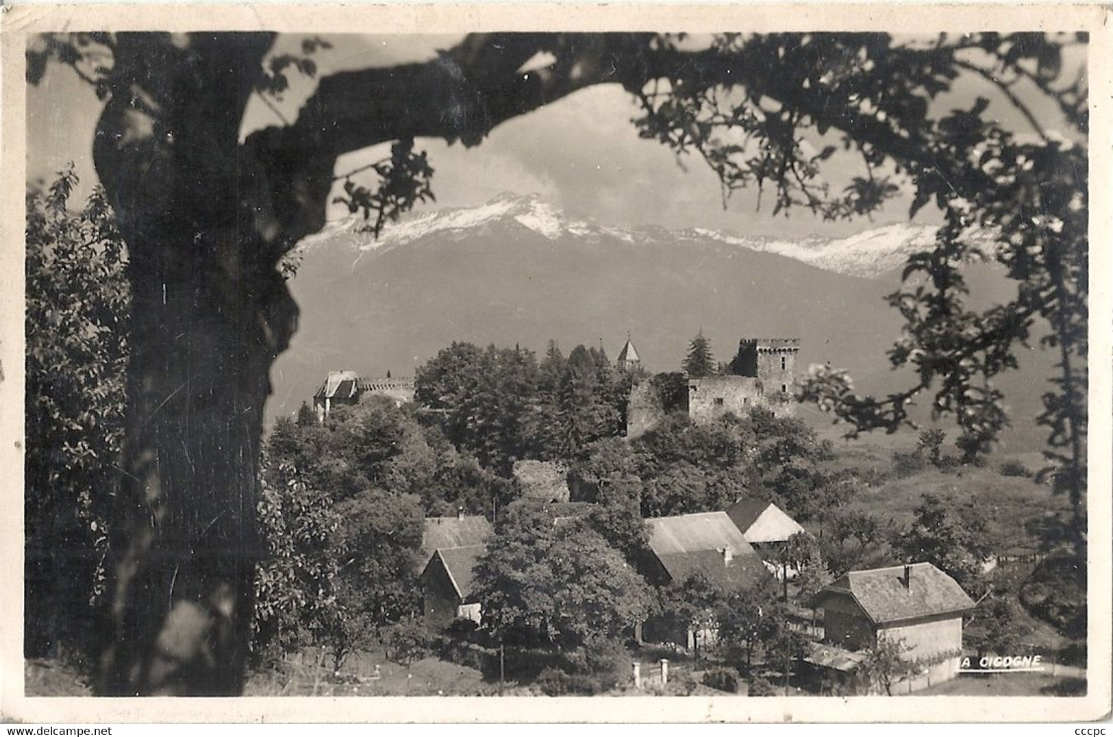CPSM Saint-Pierre-d'Albigny Château de Miclans et le Village