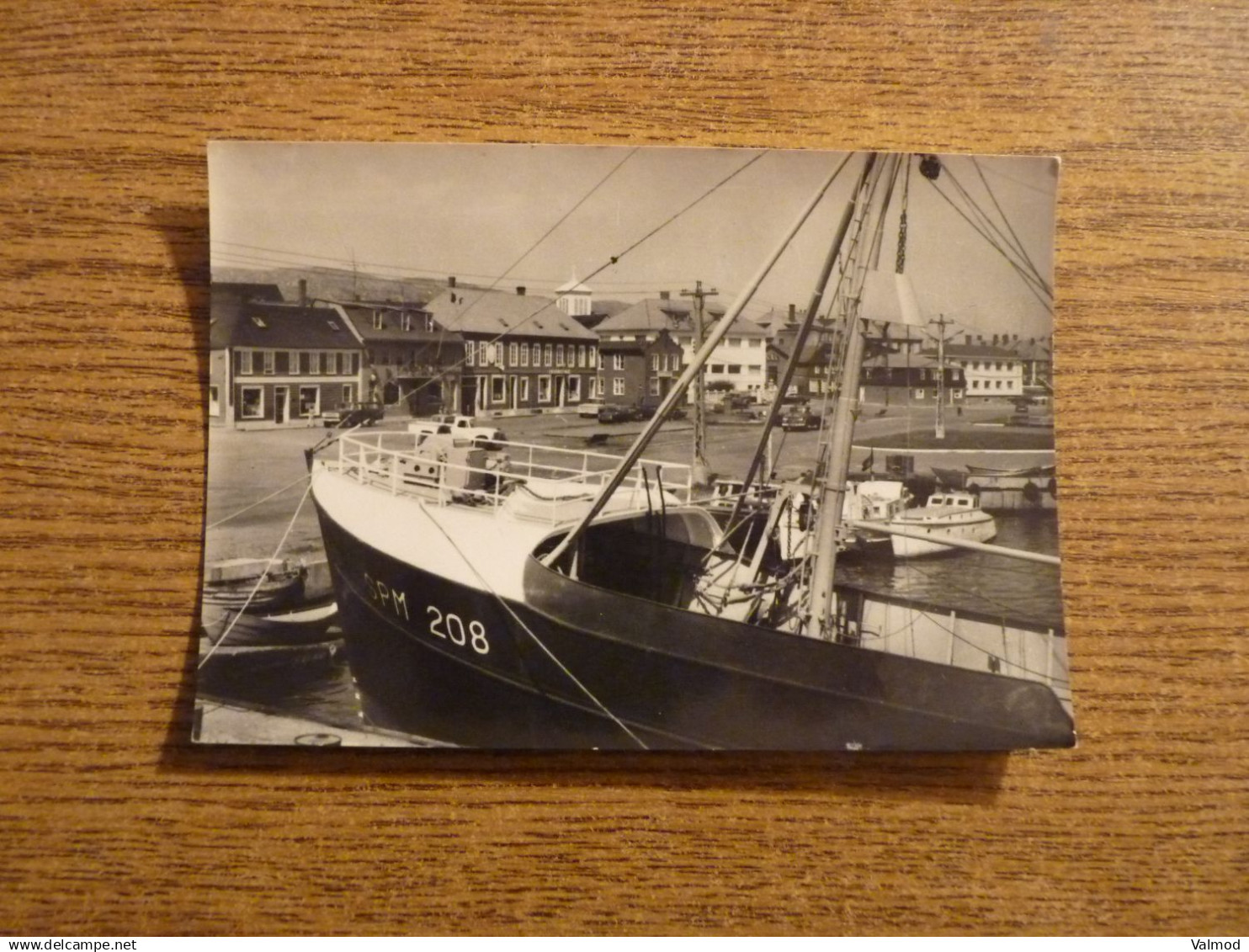 CPSM Saint Pierre et Miquelon - Quai de la Roncière - Photographe Jean Briand - Voir Photos - 10,5 cm x 15 cm environ.