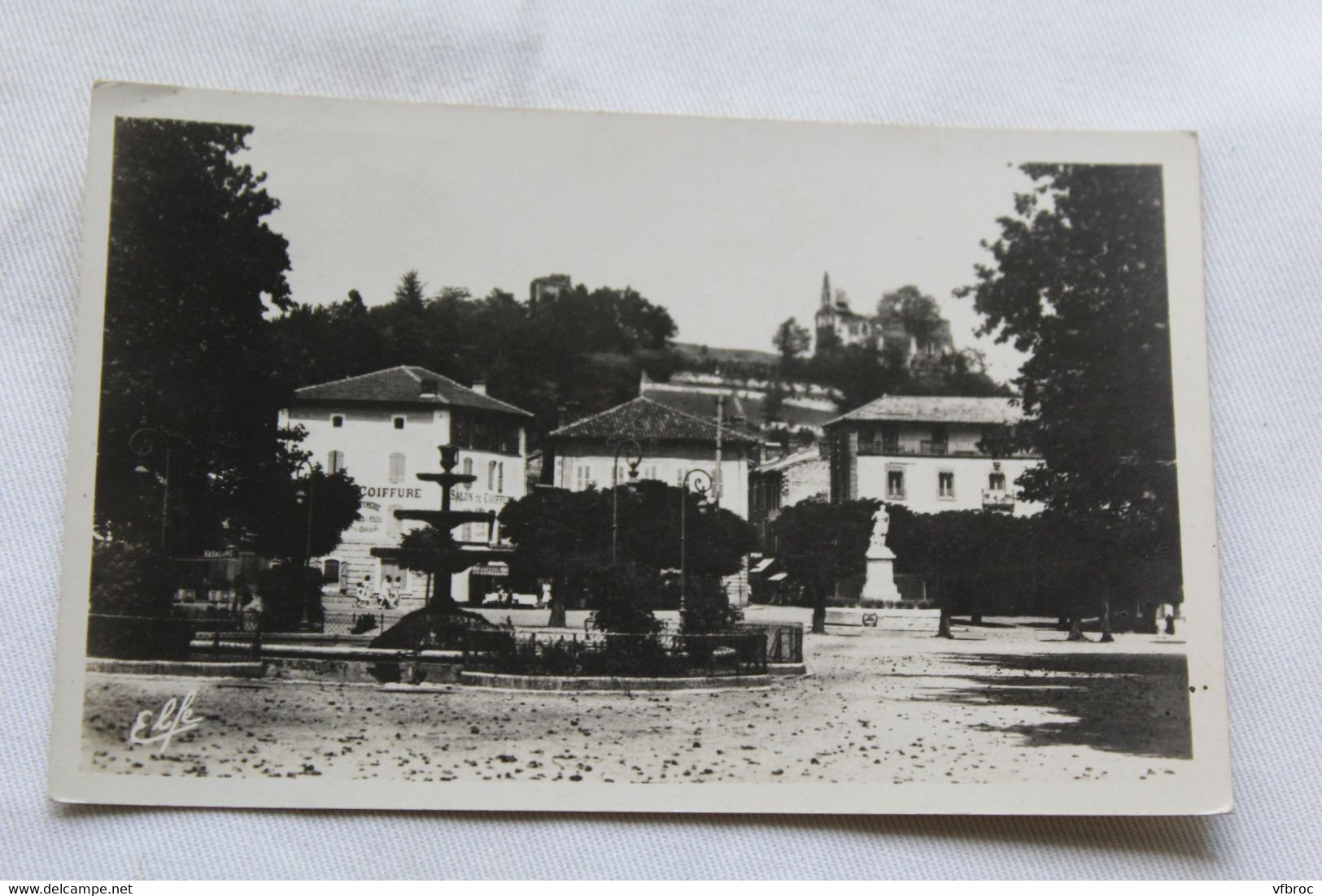 Cpsm, Salies du Salat, statue Compans et la vieille église, Haute Garonne 31