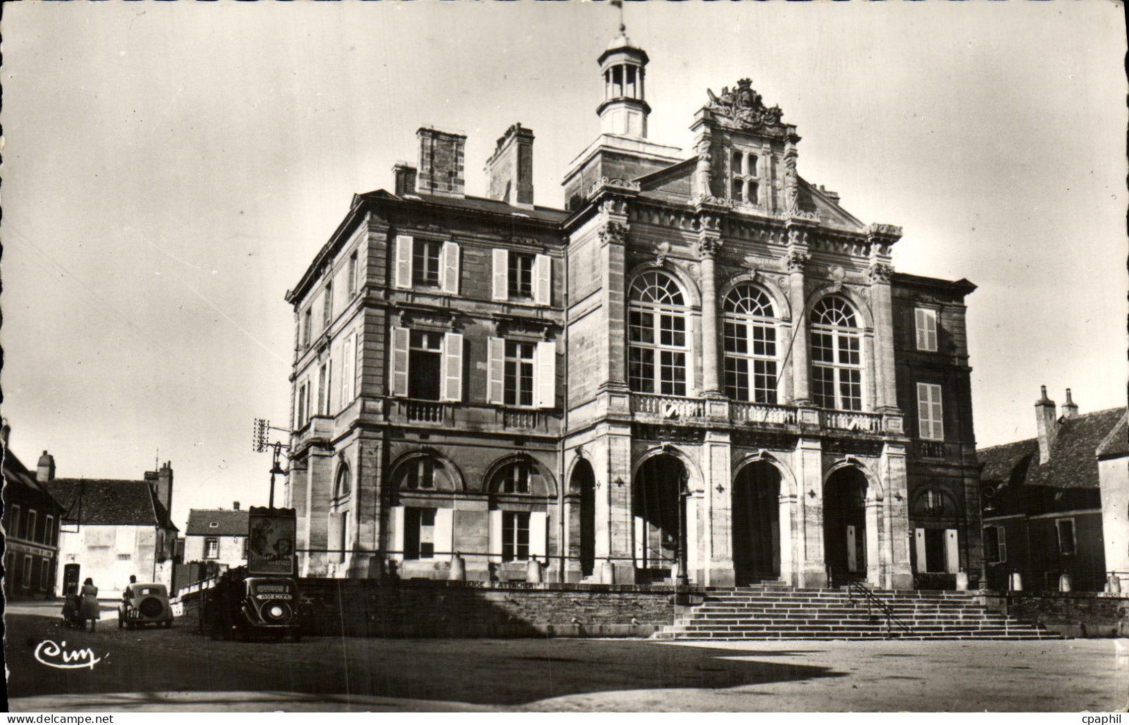 CPSM Sees L Hotel de Ville