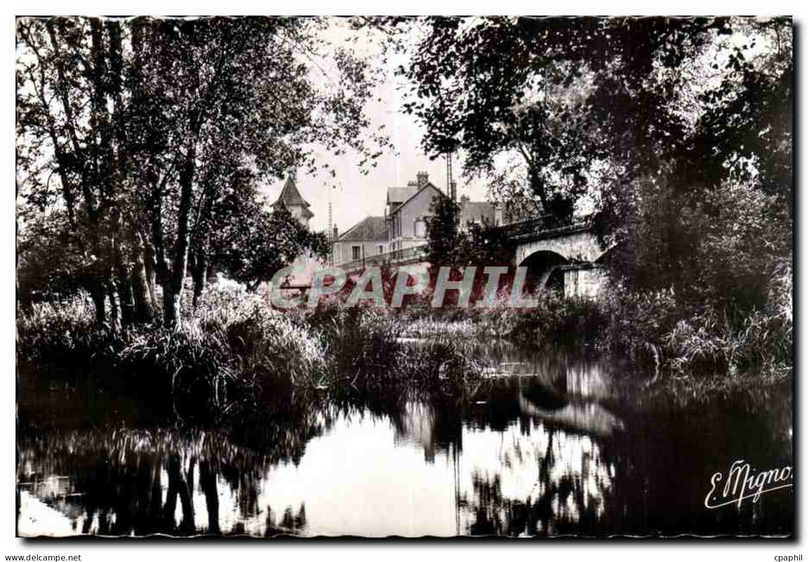 CPSM Souppes sur Loing Les bords du Loing Le pont