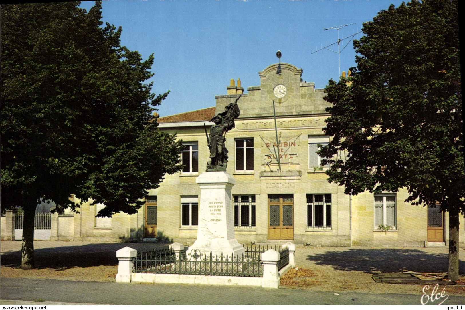 CPSM St Aubin De Blaye La Mairie et le Monument aux Morts