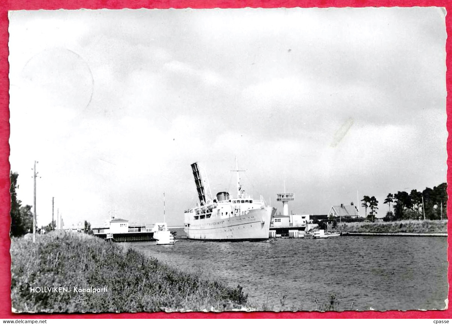 CPSM Suède Sweden Zweden Zverige HOLLVIKEN Kanalparti (bateau, pont levant)