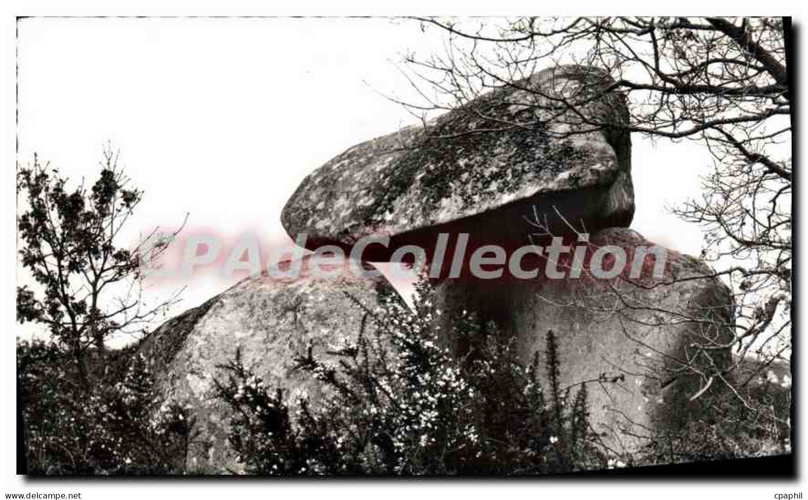 CPSM Tregunc Finistere Dolmen de Kerouel