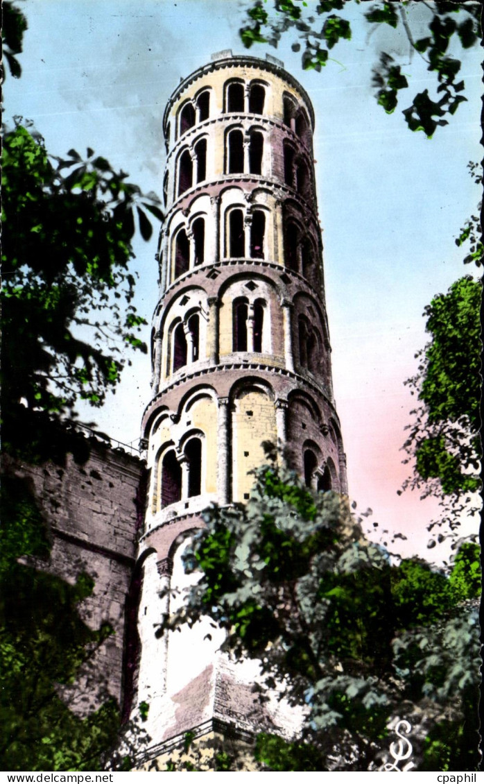 CPSM Uzes La Tour Fenestrel
