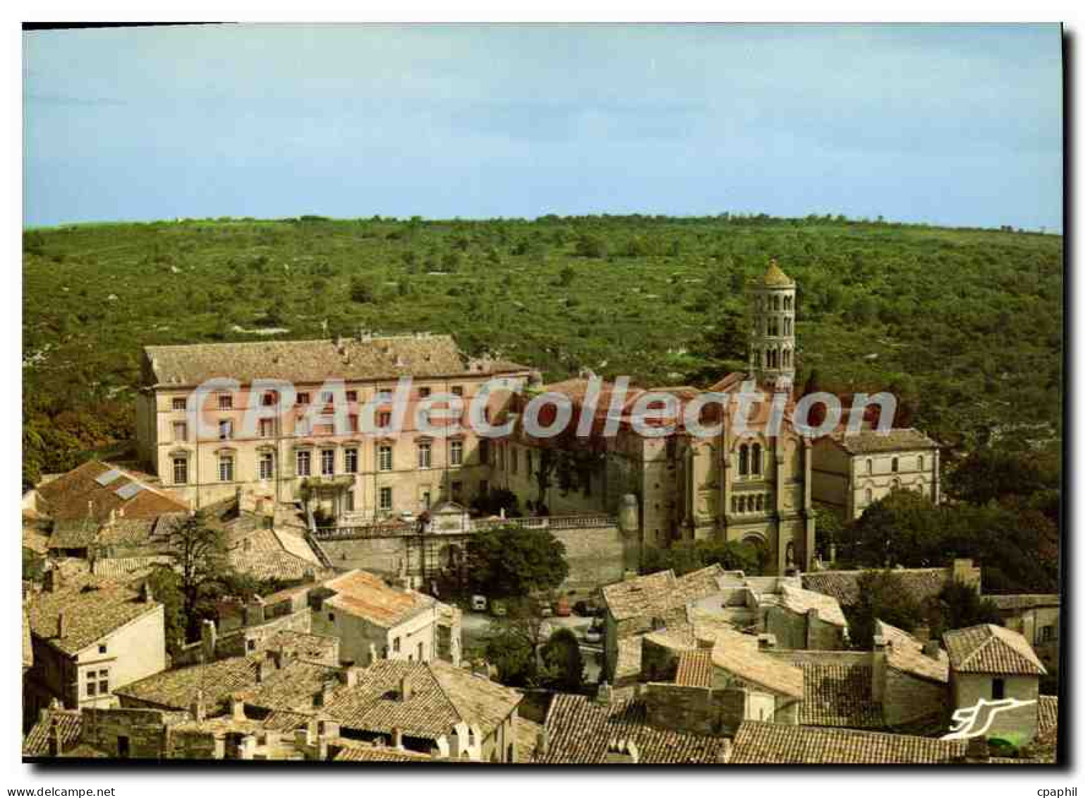 CPSM Uzes Les Toits De La Vieille Ville