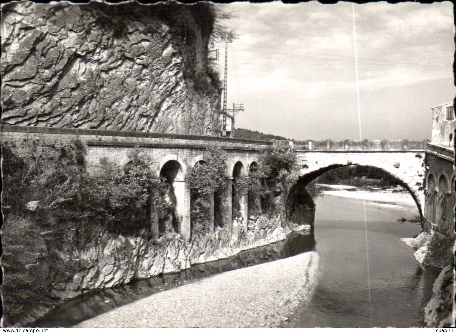CPSM Vaison la Romaine Le pont romain