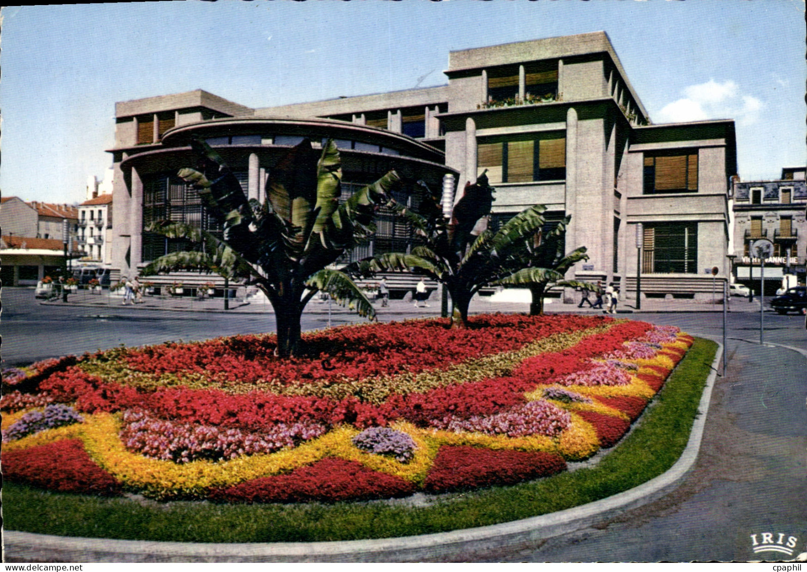 CPSM Vichy Allier Reine des Villes d'Eaux la Poste