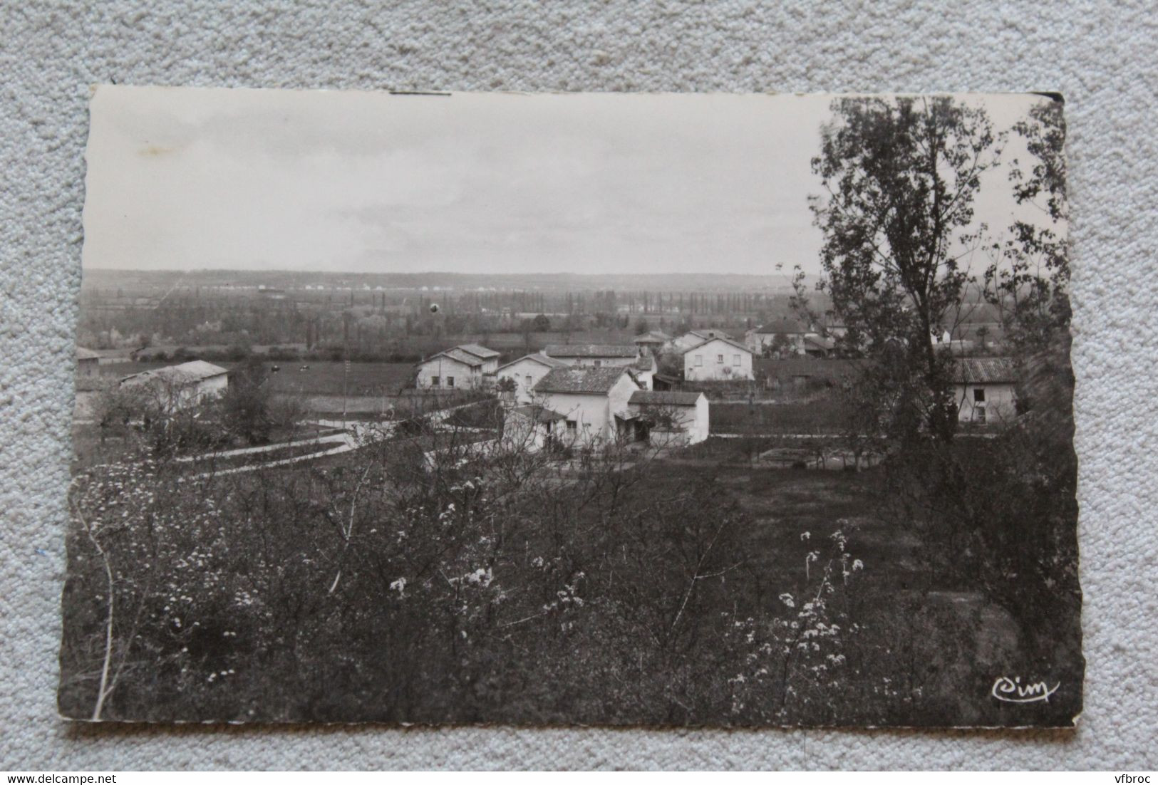 Cpsm, Villette d'Anthon sous l'église, vue générale, Isère 38