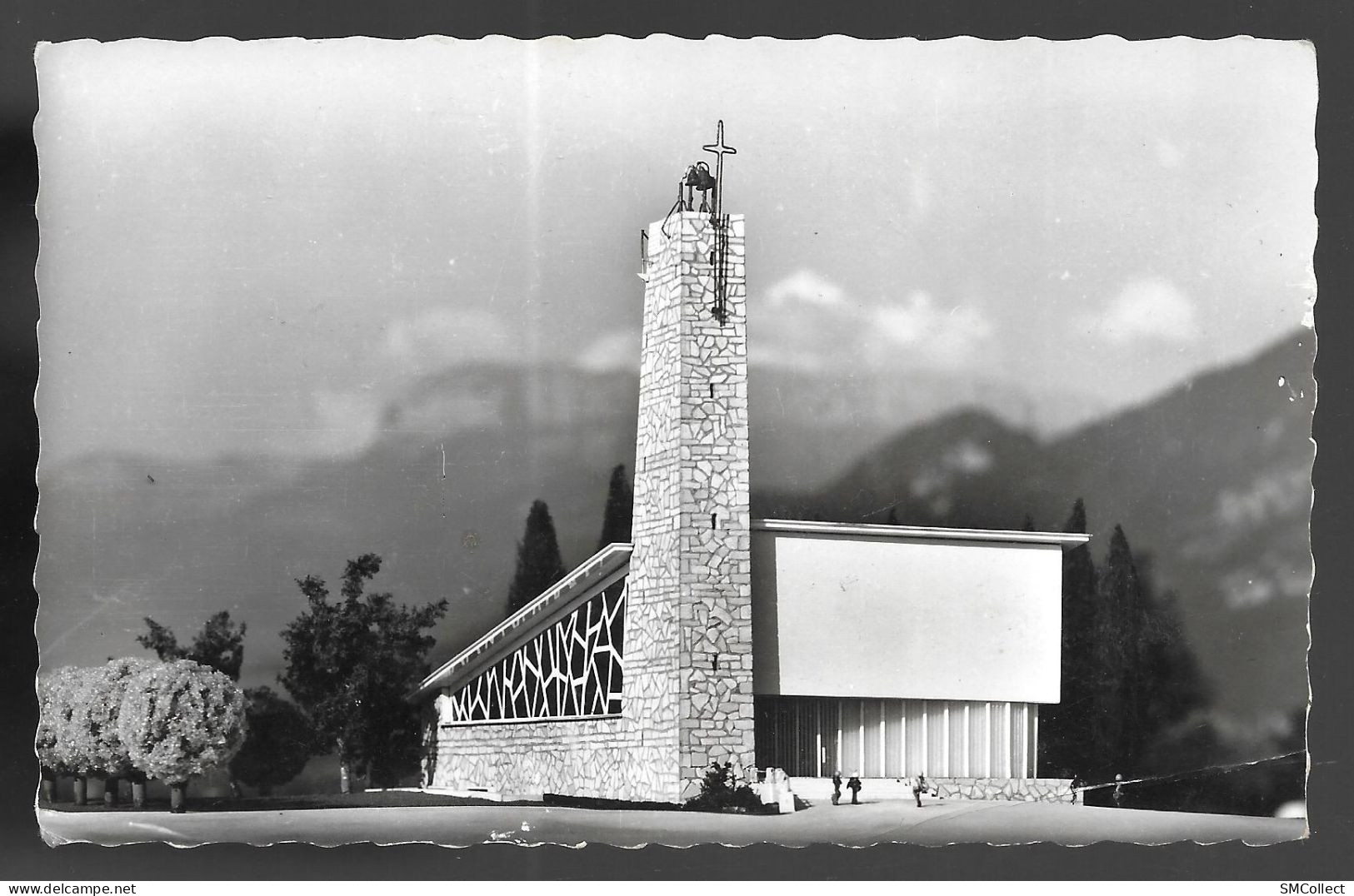 Cran Seynod, église Sainte Geneviève (15371)