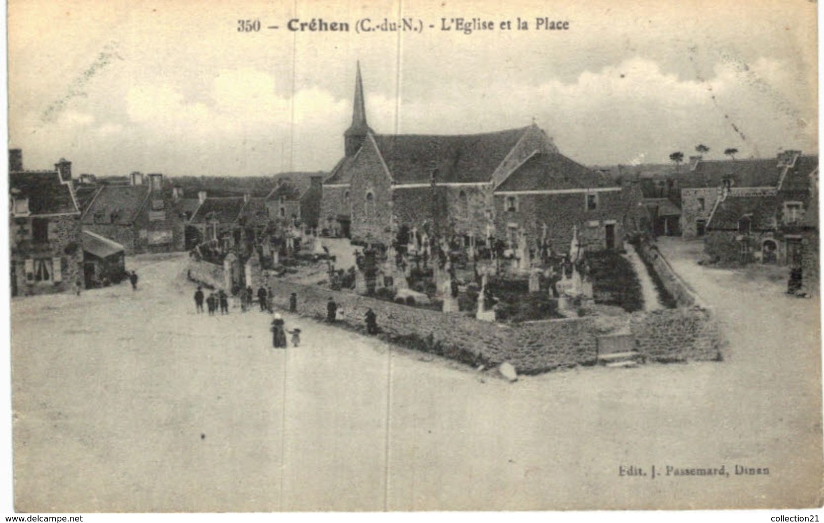 CREHEN ... L EGLISE ET LA PLACE