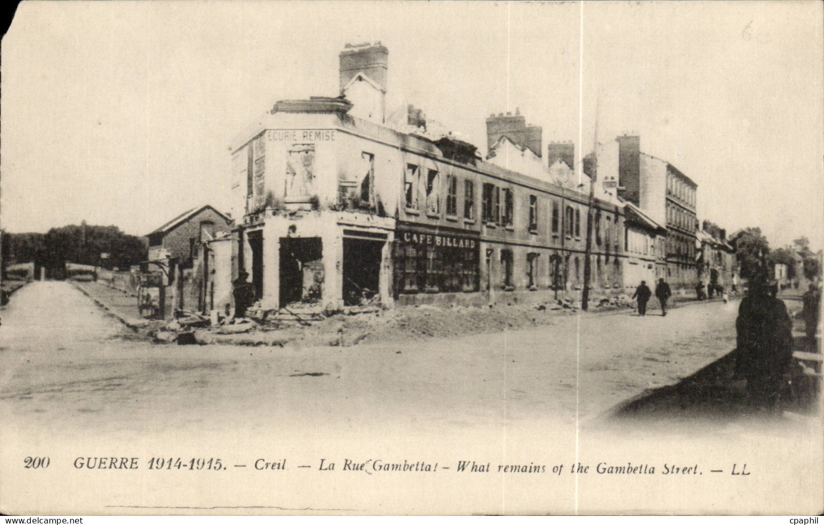 Creil CPA La rue Gambetta