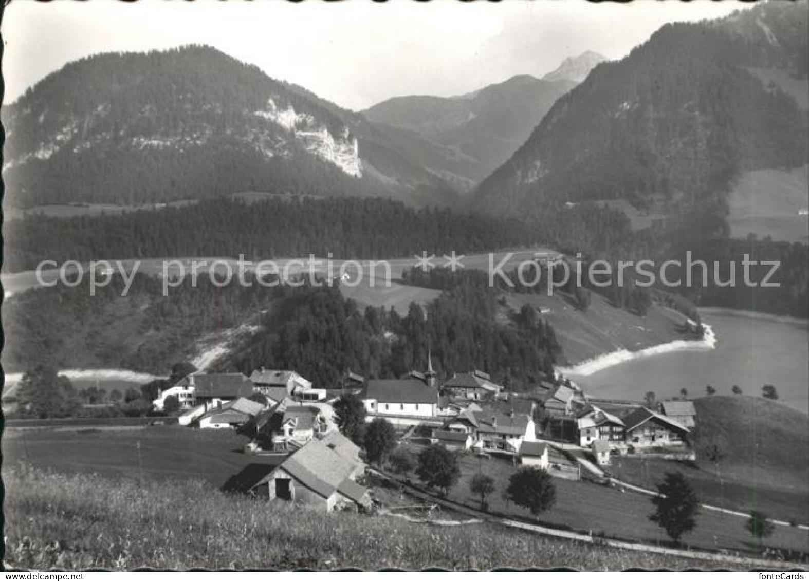 Cresuz et le Lac de Montsalvens