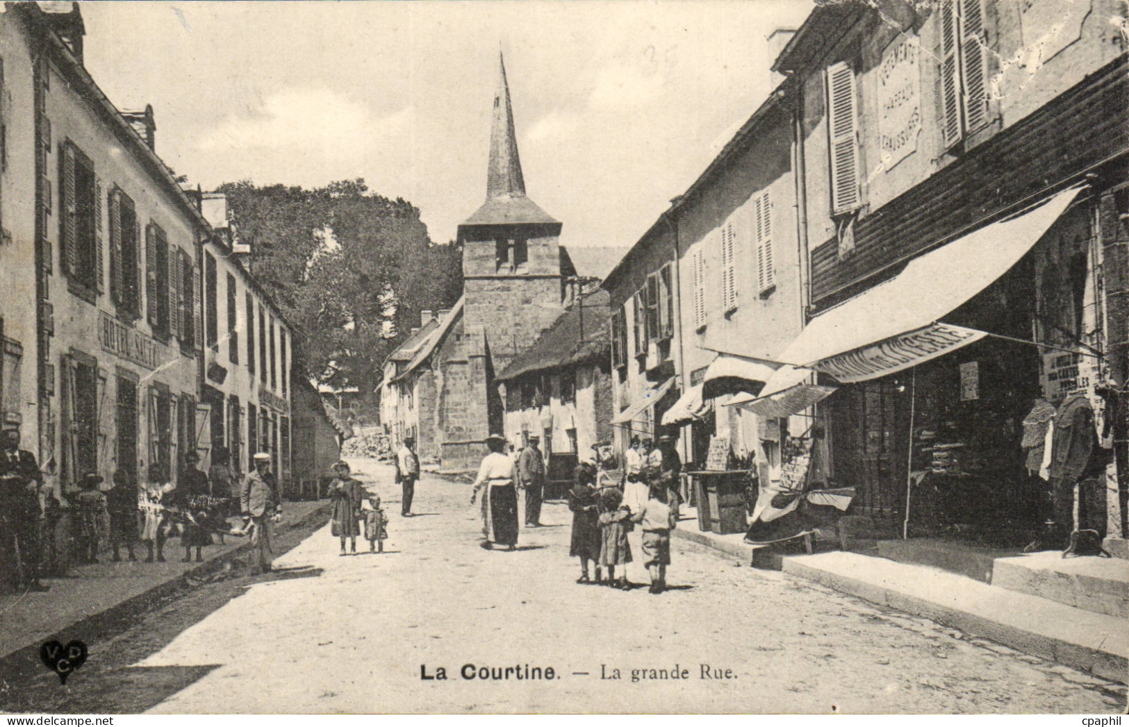 Creuse CPA La Courtine La grande rue
