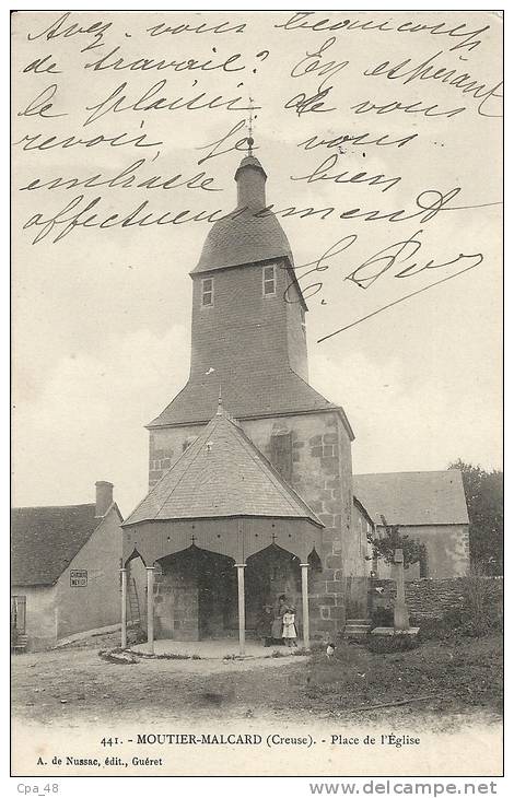 Creuse- Moutier-Malcard -Place de l'Eglise.