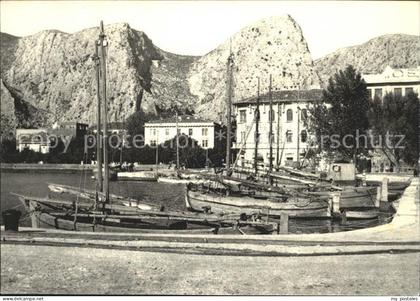 Omis Hafen