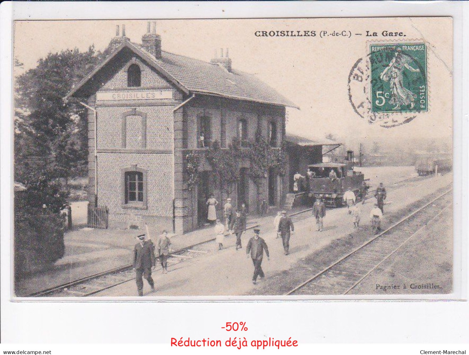 CROISILLES: la gare, locomotive - état