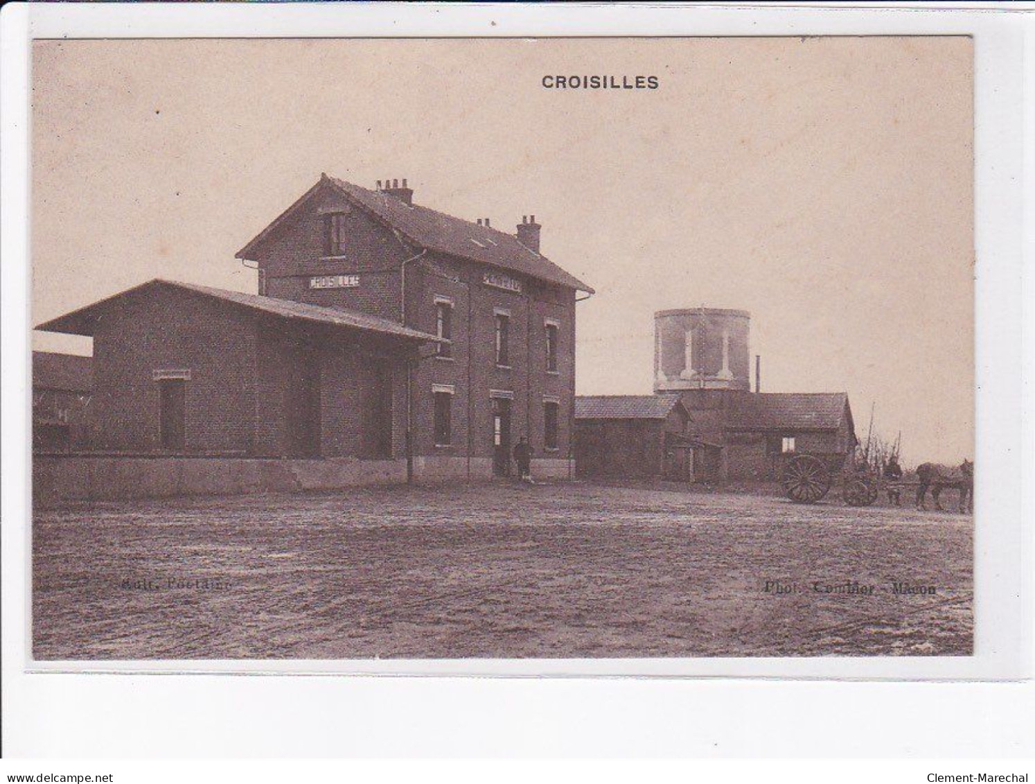 CROISILLES: la gare - très bon état