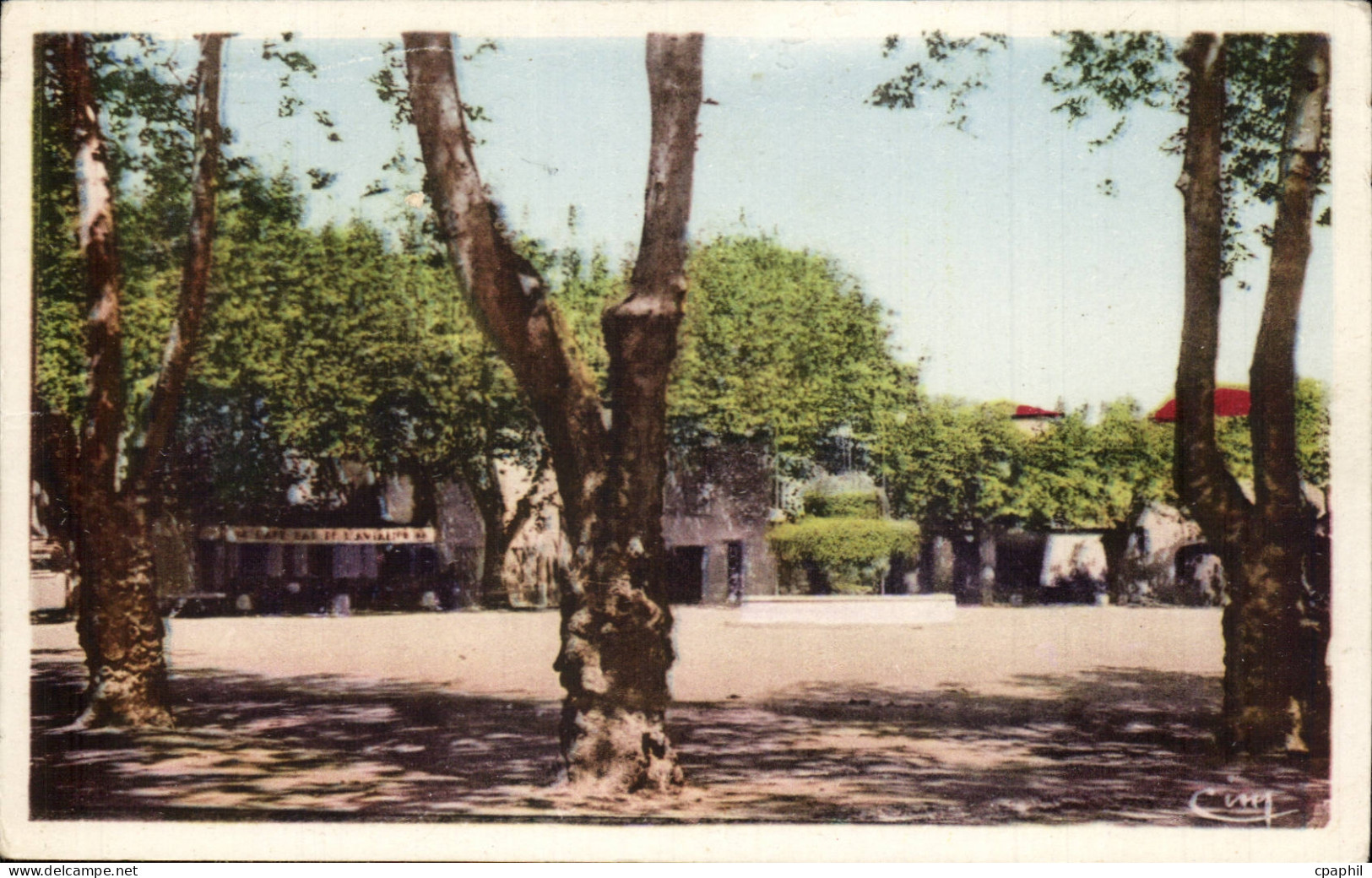 Cuers - Place de la Convention - CPA