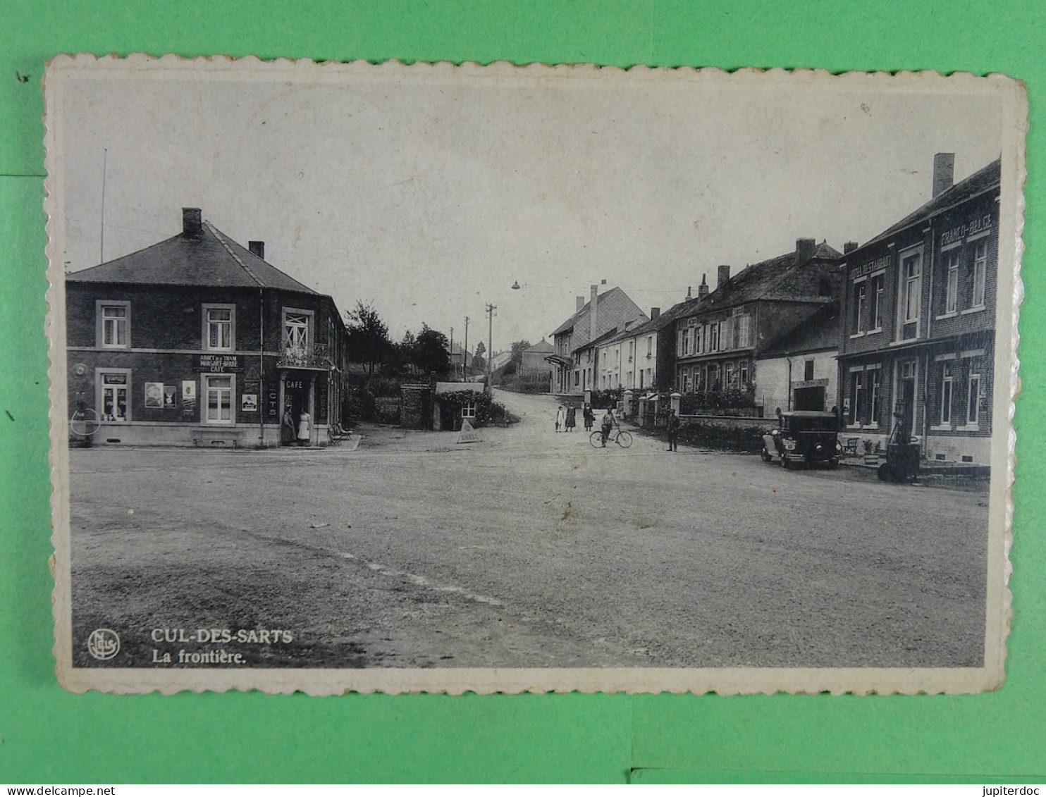 Cul-des-Sarts La frontière