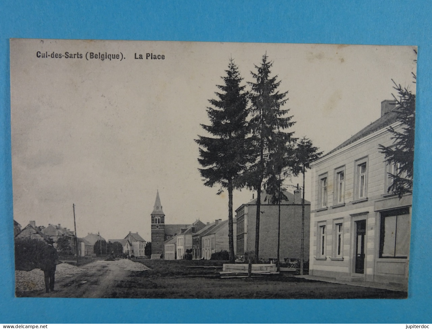 Cul-des-Sarts La Place