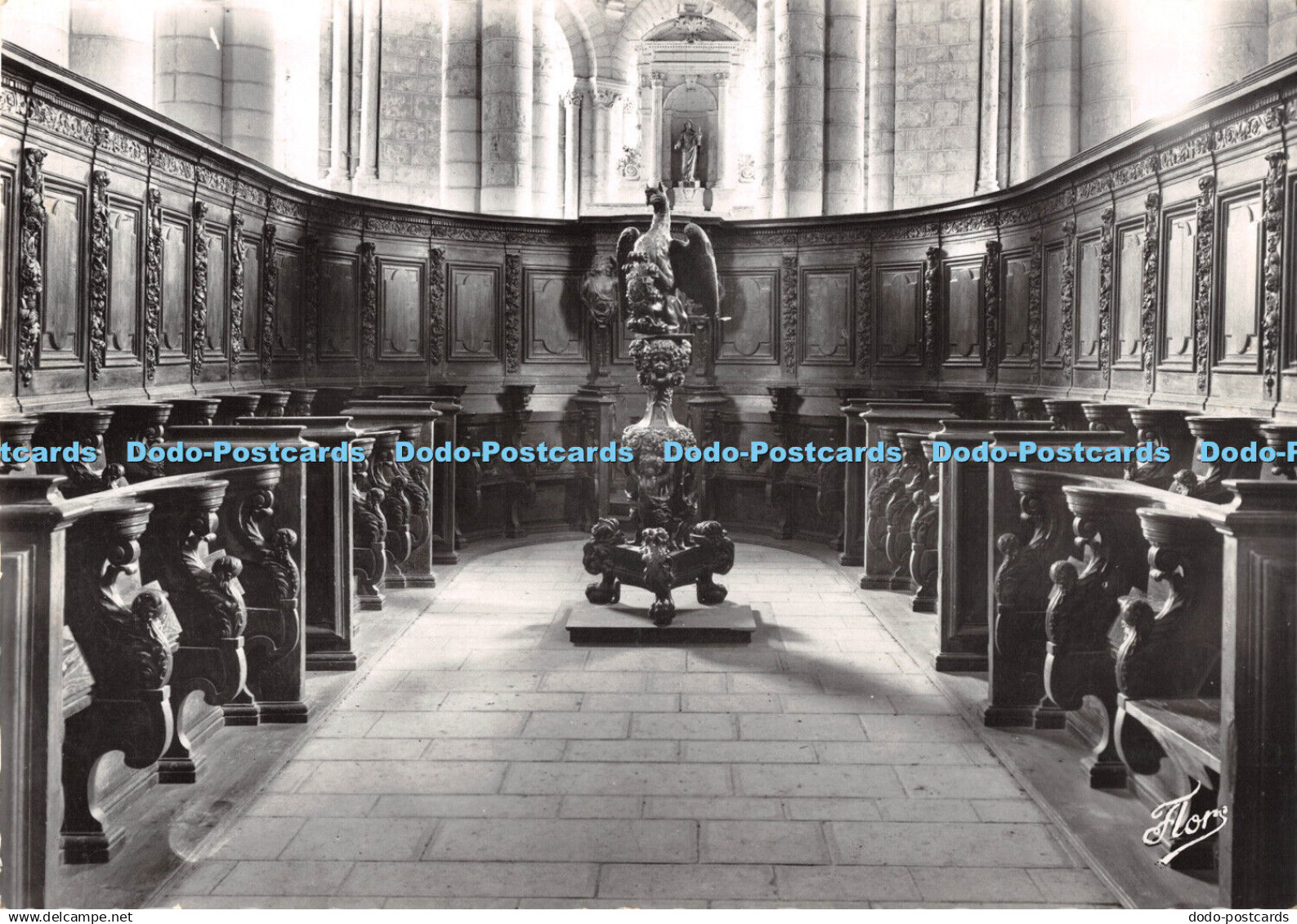 D036544 Saint Jouin De Marnes. Deux Sevres. L Eglise. Abbatiale les Stalles et l