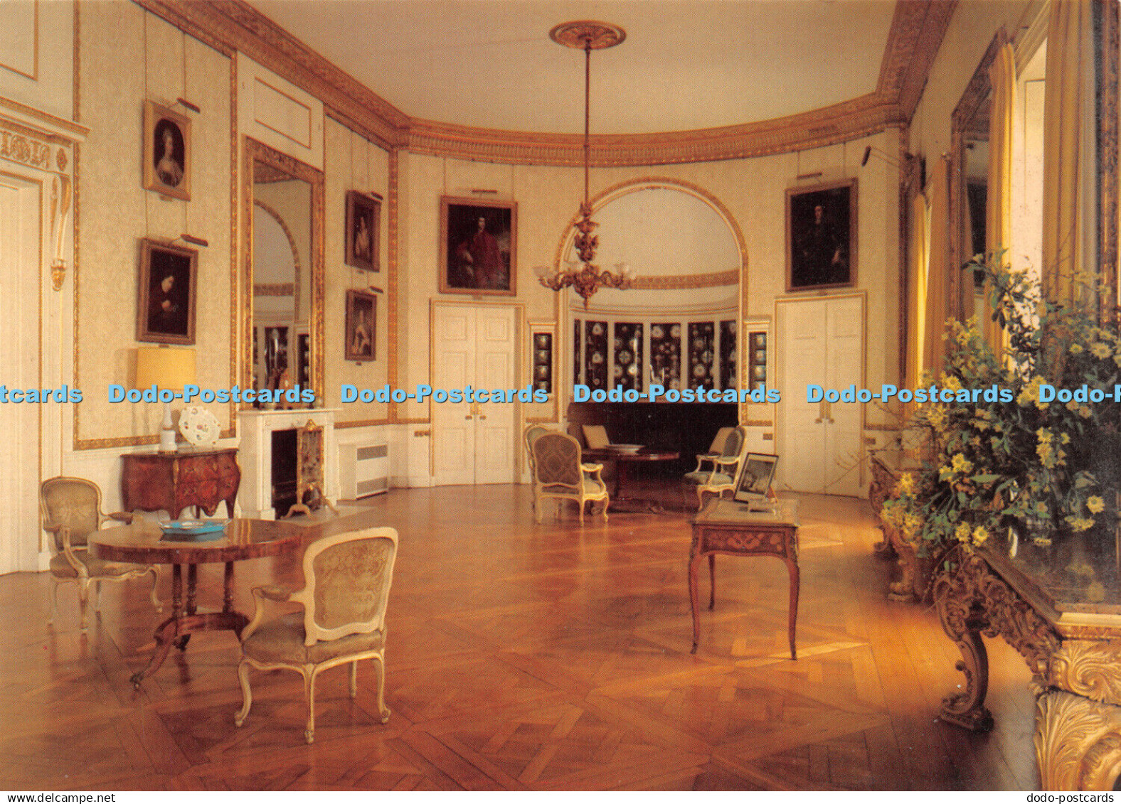 D042676 Sussex. Goodwood House. Chichester. The Yellow Drawing Room. Beric Tempe