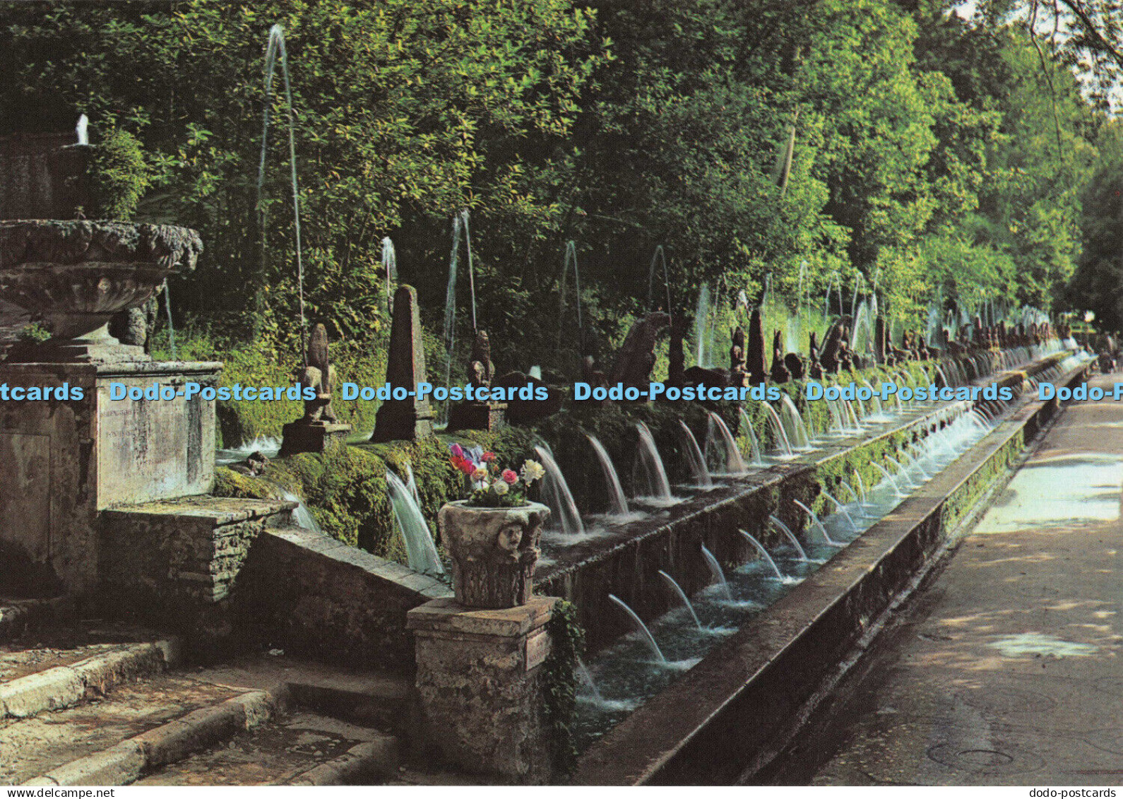 D100361 Tivoli. Villa dEste. 100 Fountains Avenue. Forest Tivoli. Livoni. Casell
