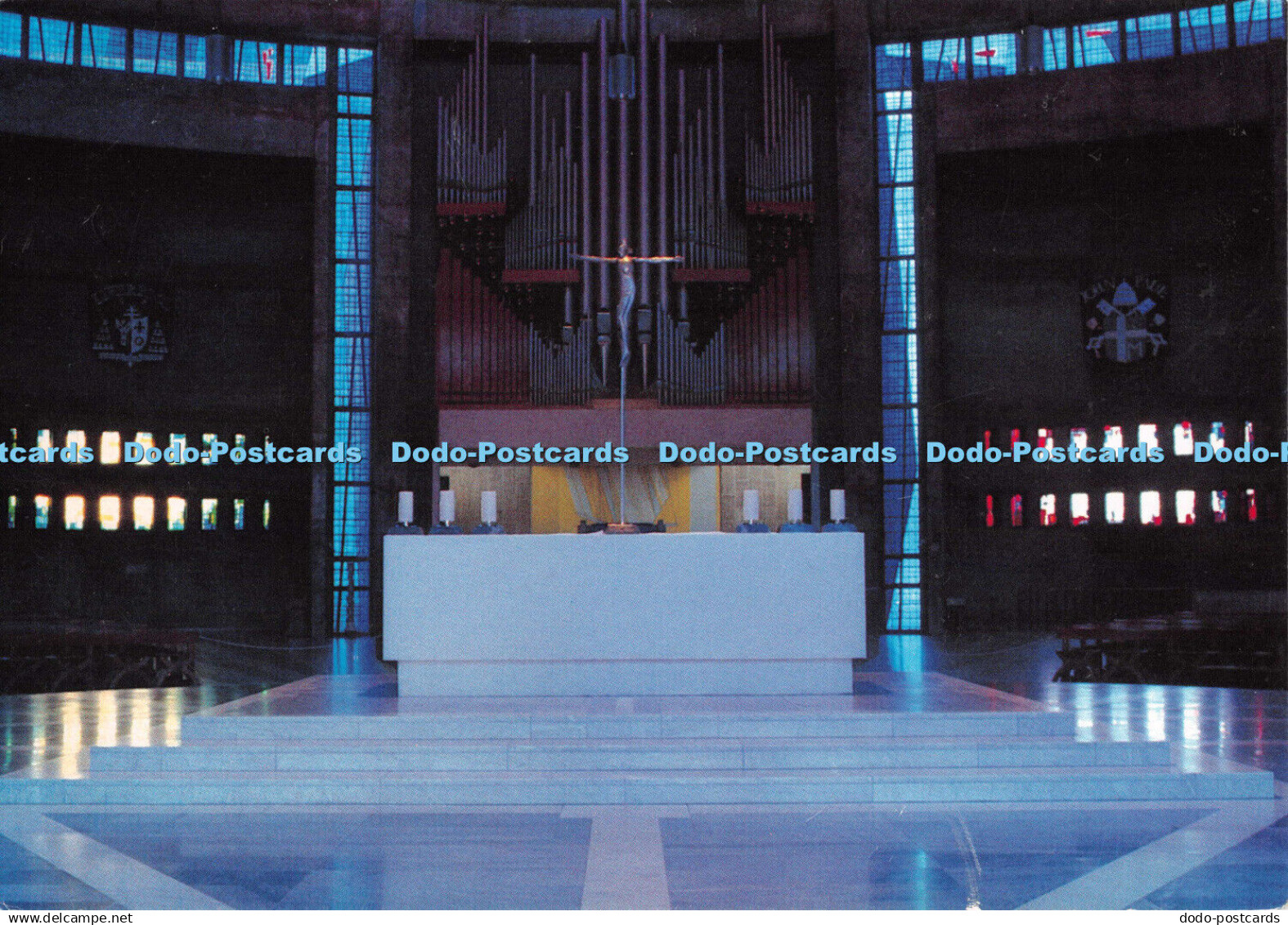 D107048 Liverpool. The Organ and High Altar. Metropolitan Cathedral. Beric Tempe
